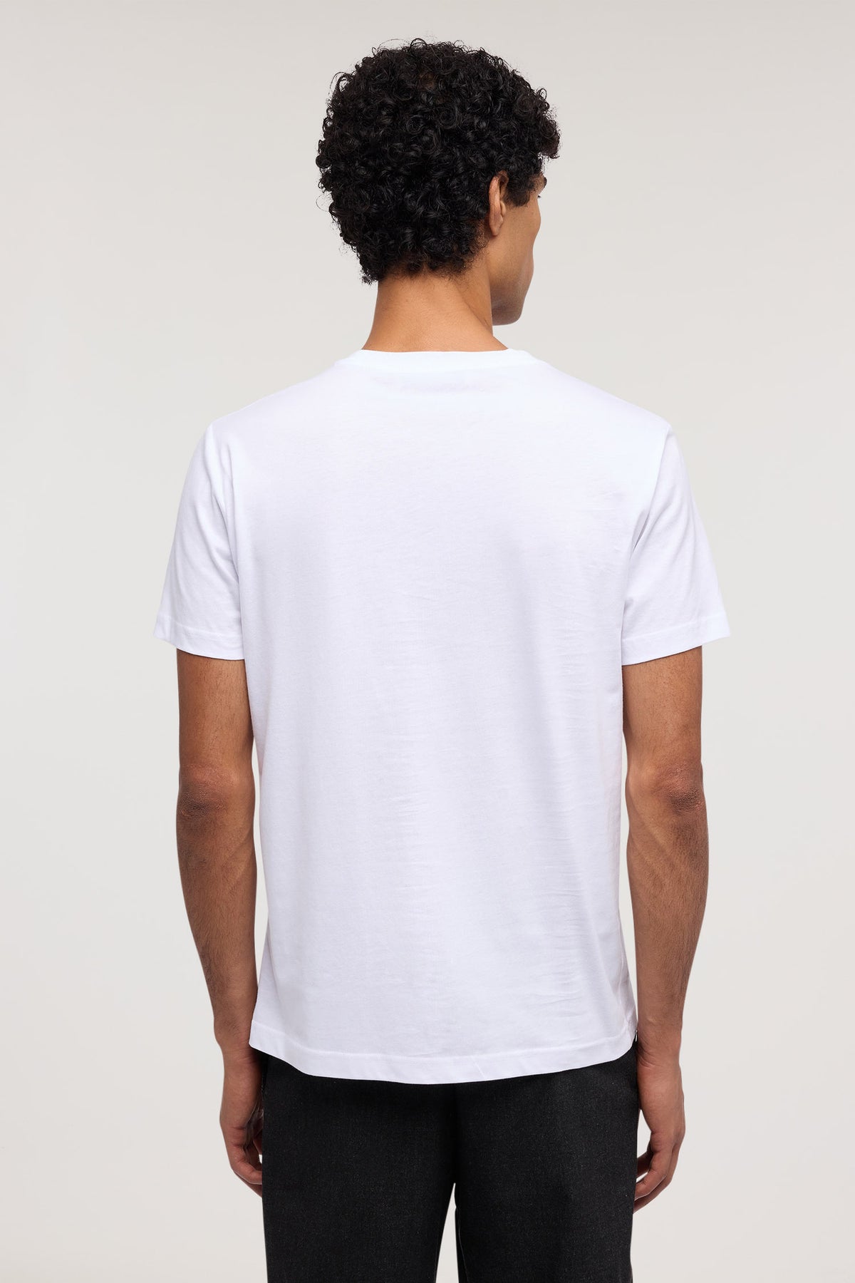 T-shirt regular fit con stampa in jersey 4|89eb30fa9db47af7272a76cca4d638e060e8042800c309291fae58fd771ebab7