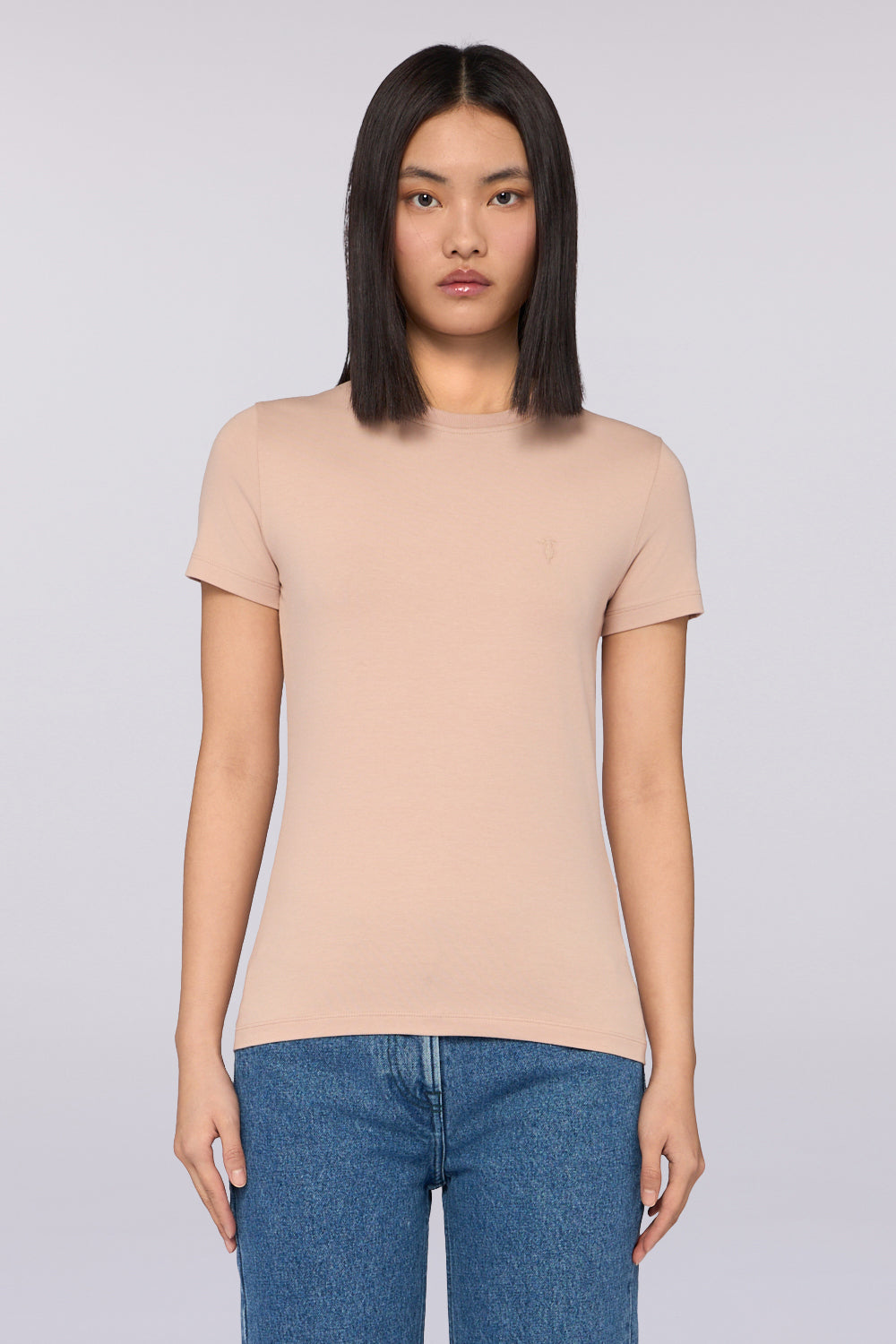 T-shirt slim fit con ricamo 1|280207d5f1510344efdef50aecd41456c1dd0f8cdf96cd93da70c8417206a249