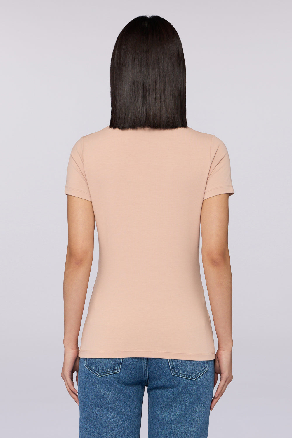 T-shirt slim fit con ricamo 2|0686e1527385b35508956c060c5063b849013201ccd2501a7ea1f5ed571e4c45