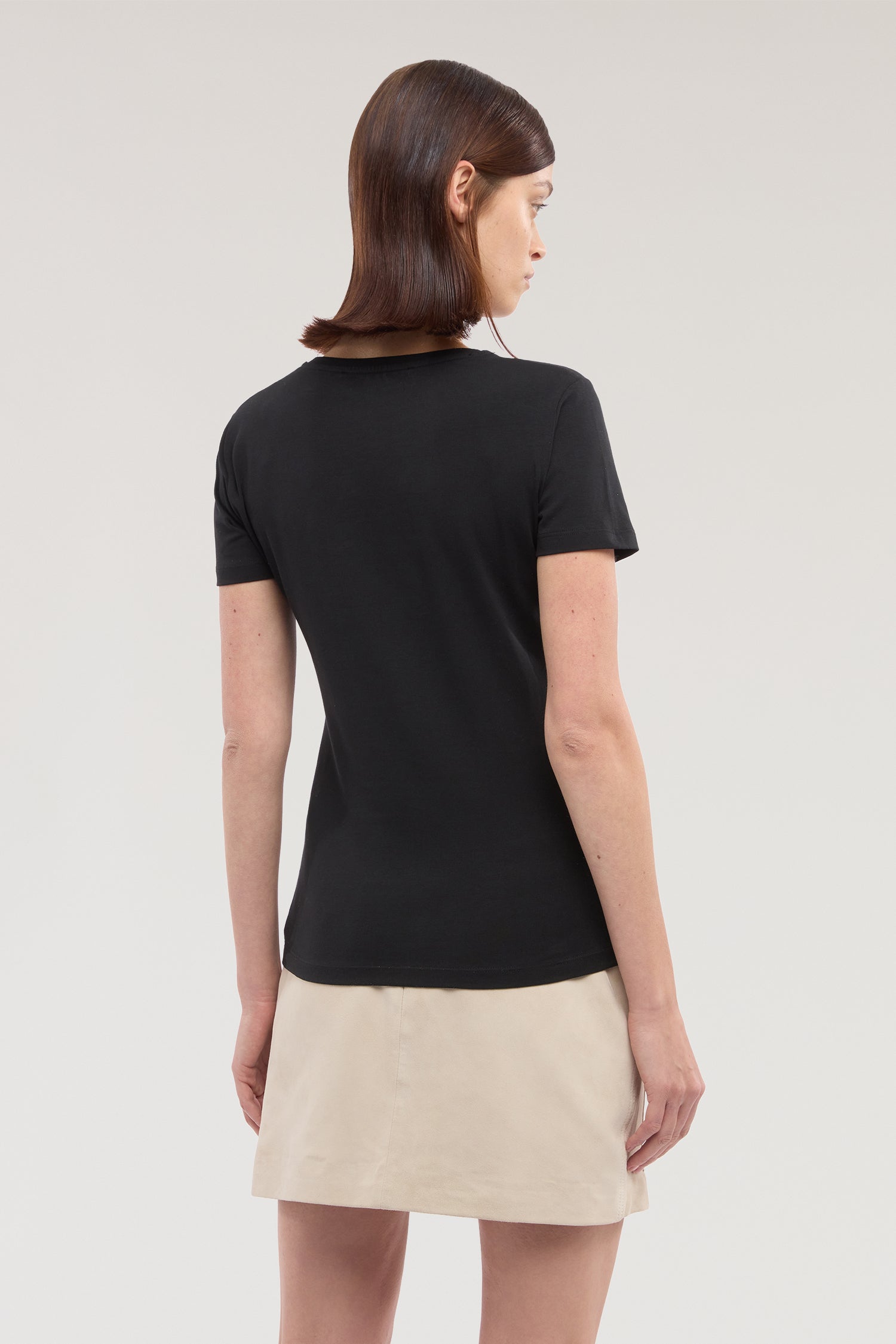 T-shirt slim fit con ricamo 3|0eb777f3cb75f6f480c51727d6694a6d5b28de92905dacbec0e31218939370d8