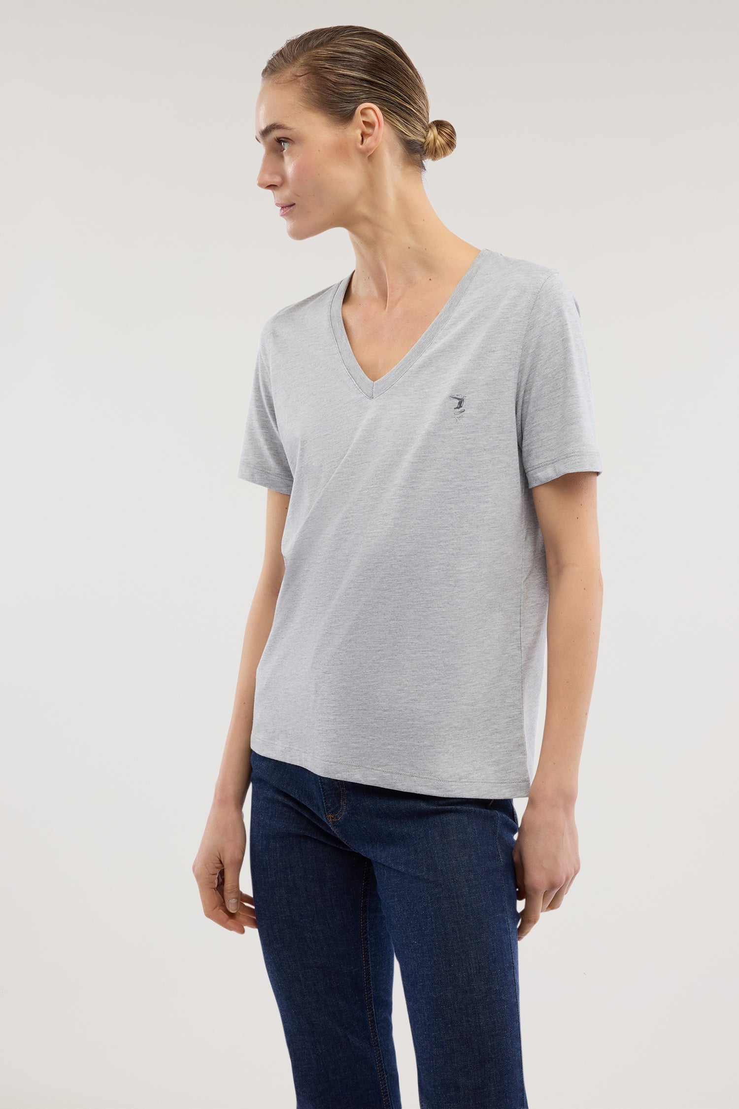 T-shirt regular fit scollo a V in cotone 2|30a1be2325fdb0c4de4a22496a4d8999c4efa65ae4da8c7baae9d5ee60d48edb