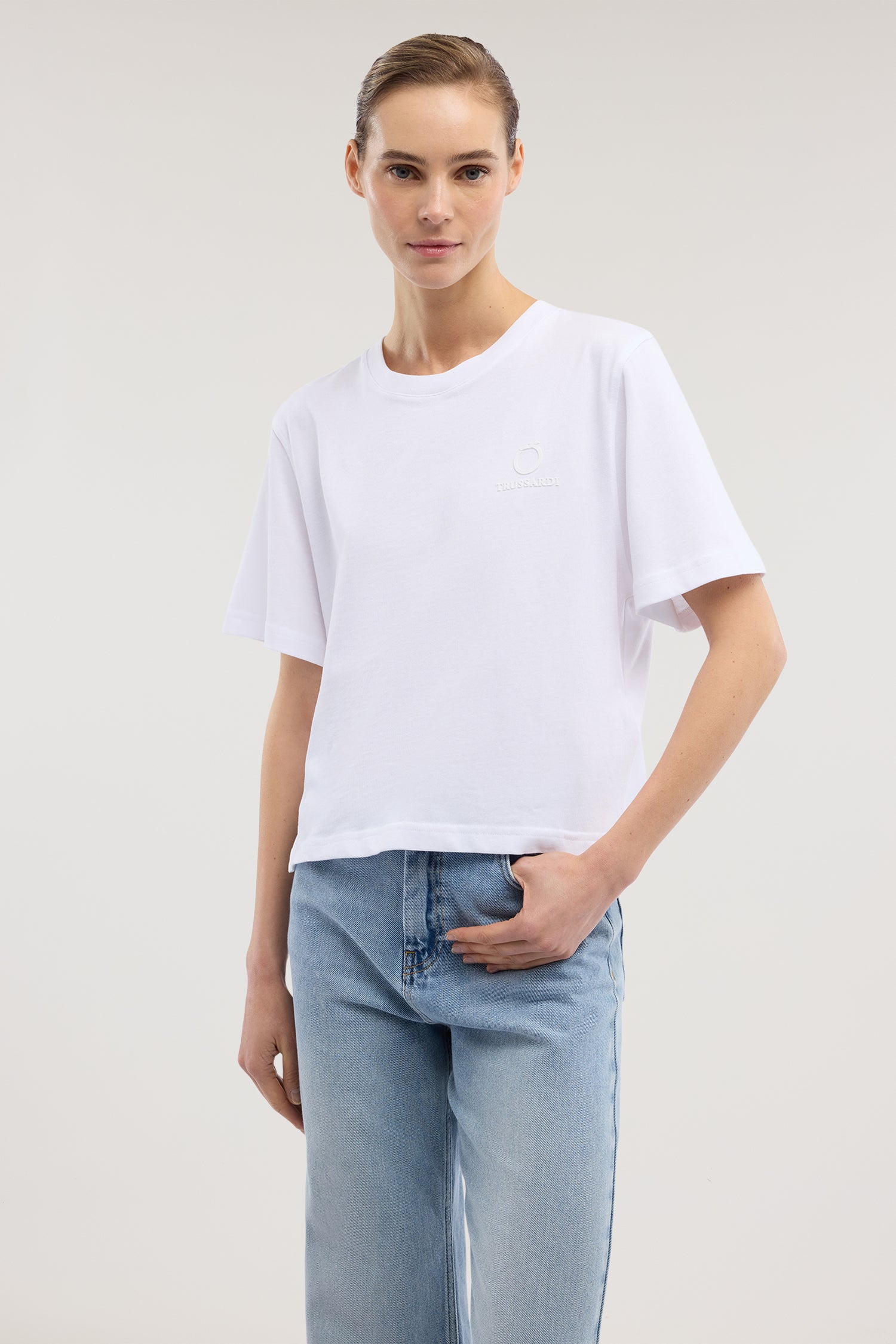 T-shirt boxy con spacchetto 1|981875e00c5133ab353f8386830ba671bb7172c95bc37aeb4884de62e8512a15