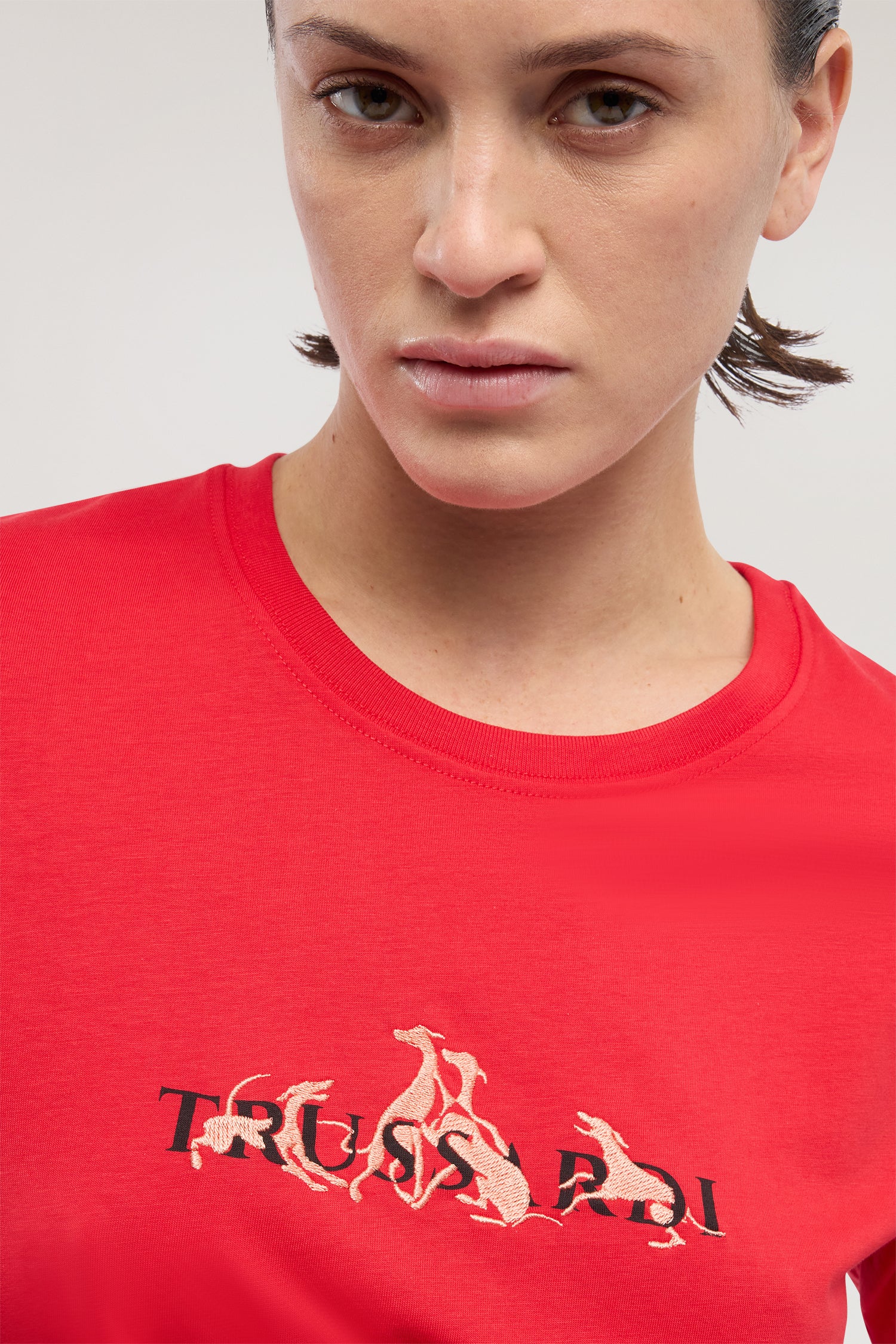 T-shirt regular fit con stampa e ricamo 1|64e2a1a6ca5df24fb1210e2f8859515a4074d7220d76bef46a575a2313c0bd34