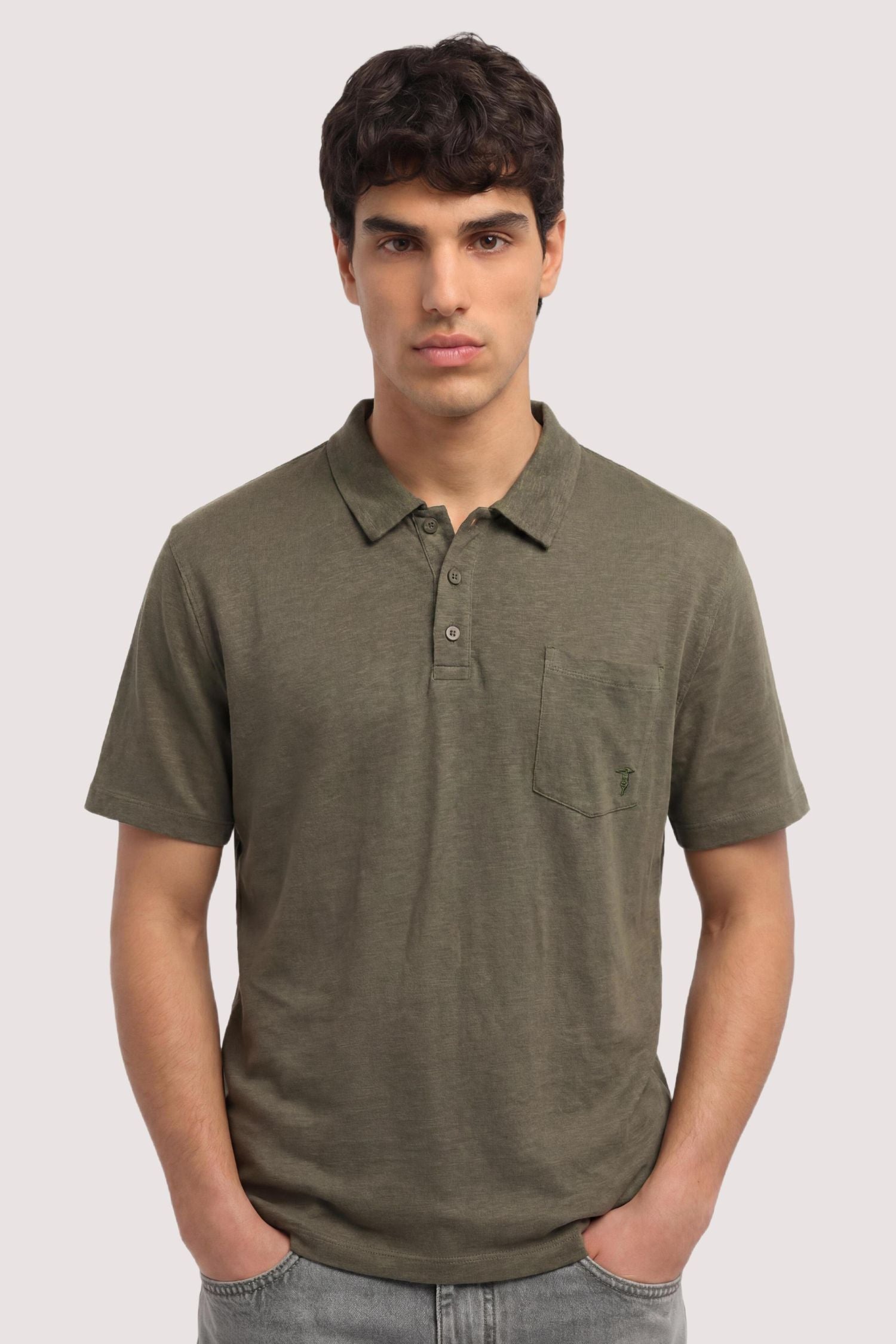 Polo in Puro Lino 1|3315b9776cacd5089de9ec399a63d3b8fa1cc7de34091ee56c251b4c9965c8a7