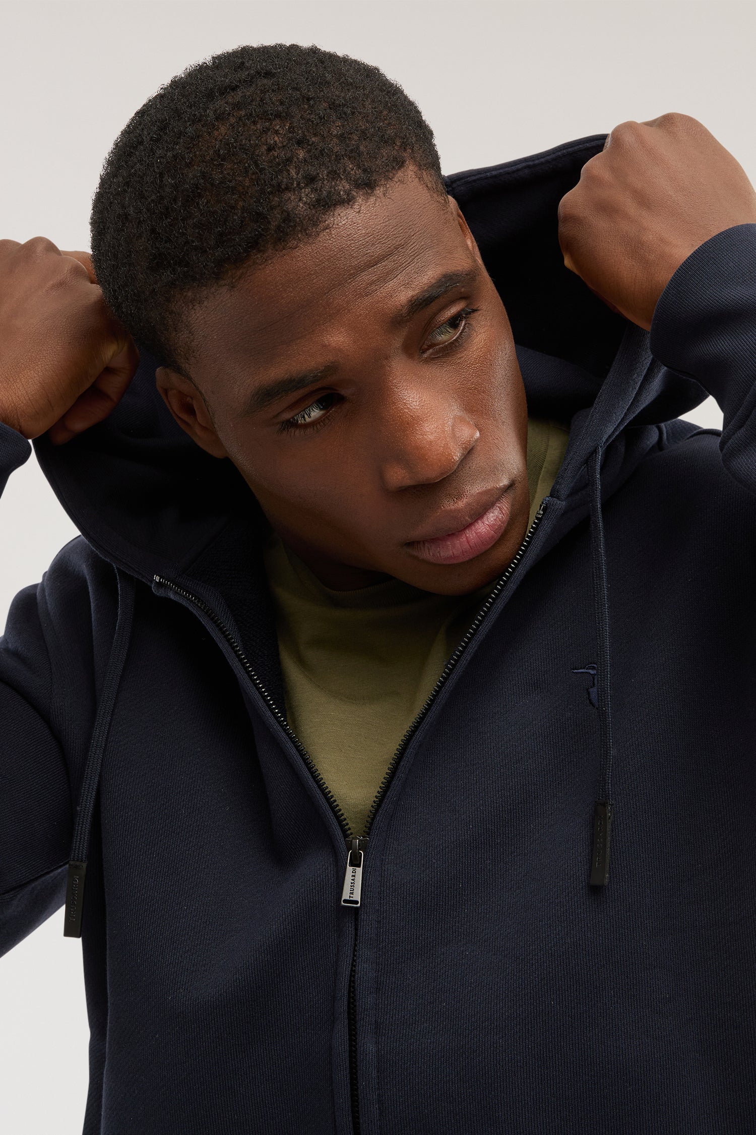 Felpa con zip e cappuccio in jersey 5|db833ae5de4fd9639a07808e11dabfa0b28a3556931cf92b214a1d0167782ca8