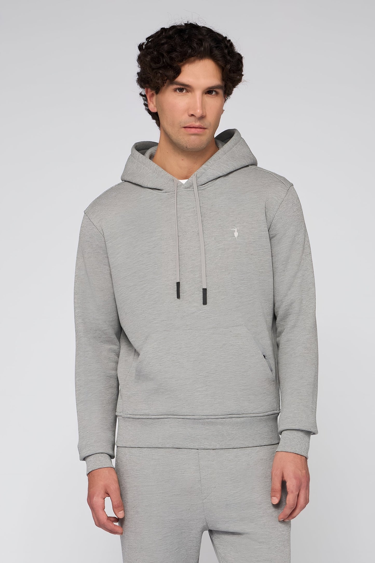 Felpa con cappuccio in jersey con ricamo 1|db276f248da4d3d92f3d6bab0c720e928f67632d9d0cdcb553f1d65680373666