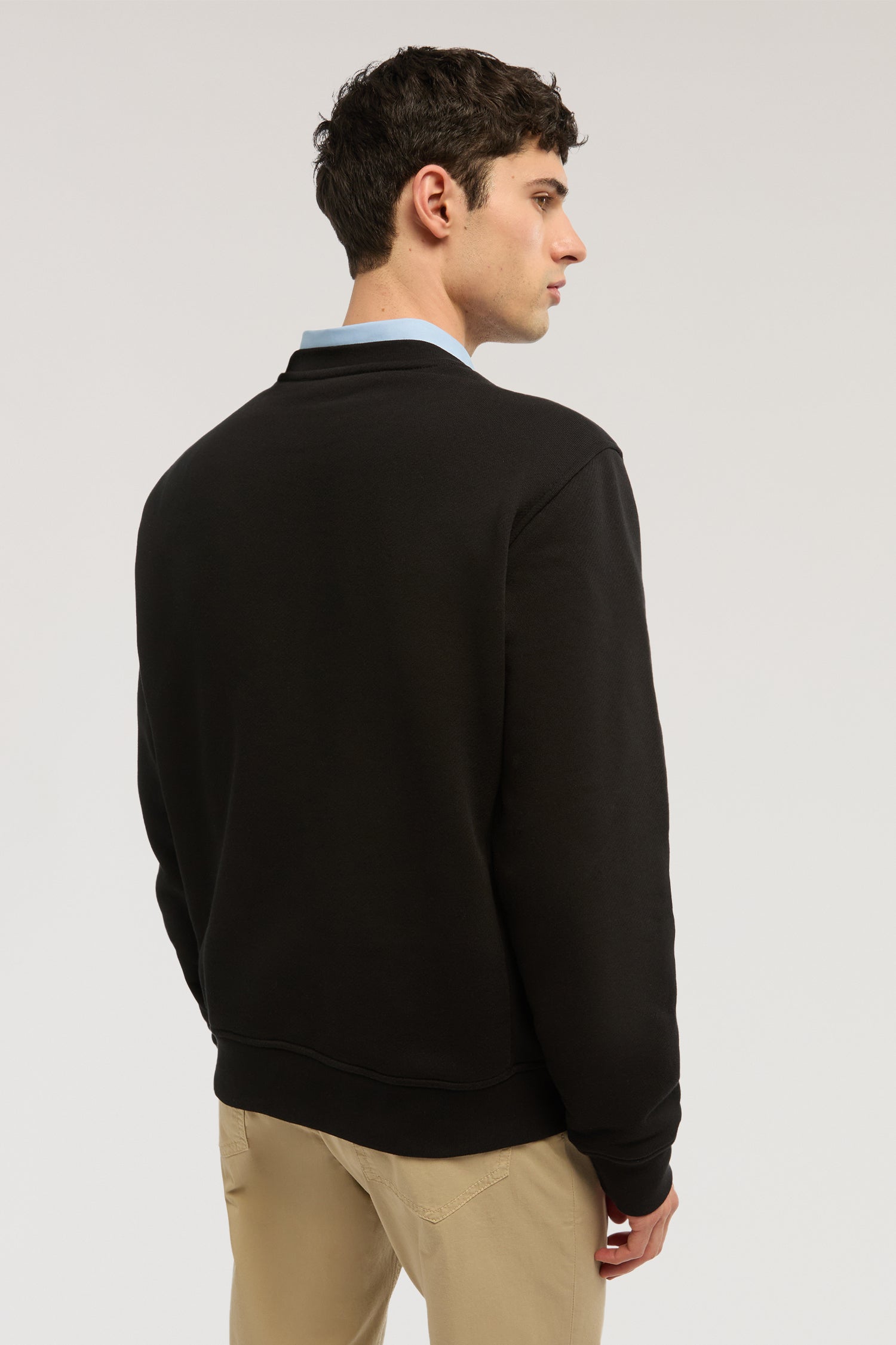 Felpa girocollo in jersey con ricamo 3|c85f18f7bc23b47eace7549e80166408d9bdc3dc2b654732b5ae417d5c71969e