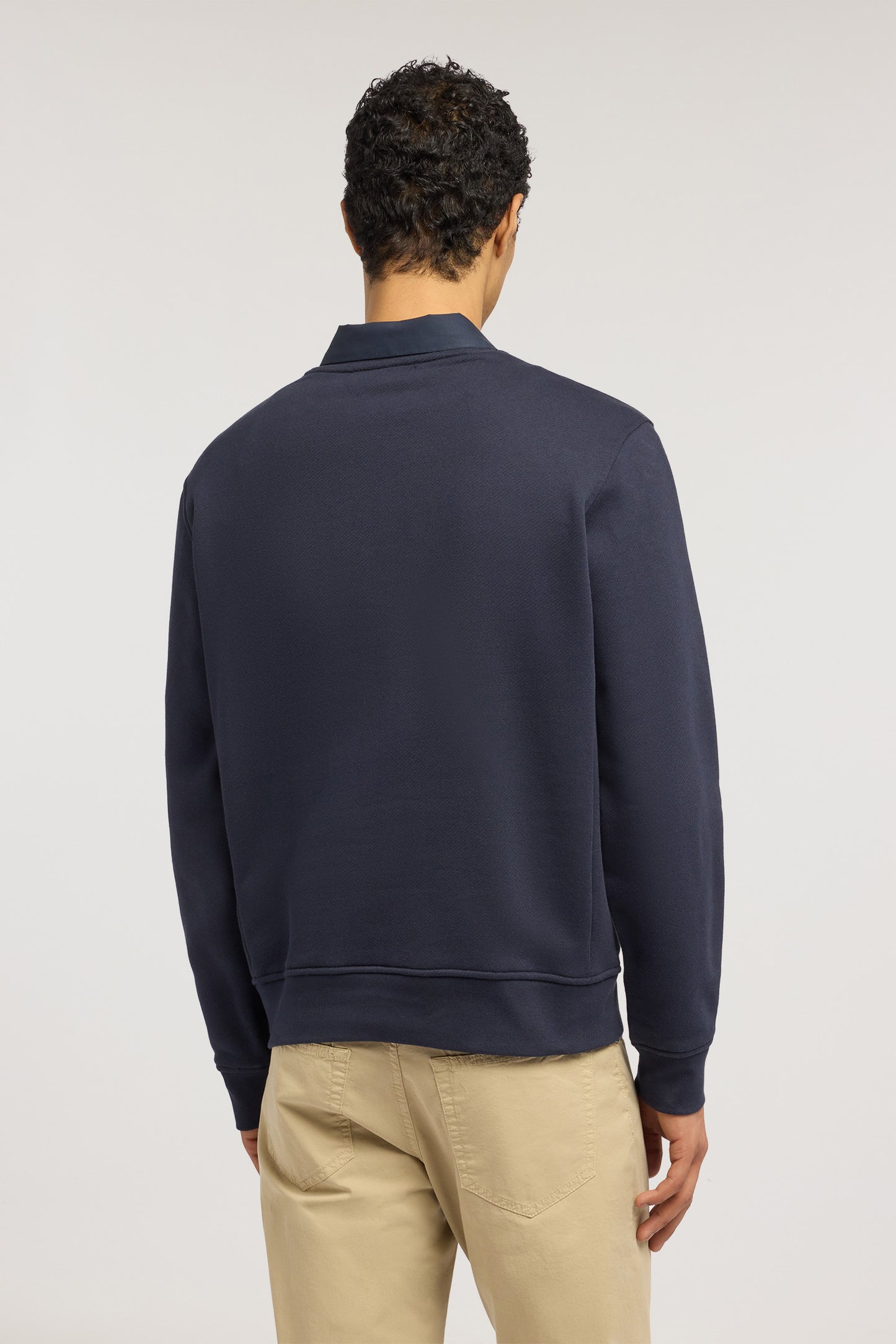 Felpa girocollo in jersey con ricamo 2|23f0147bc40879e711780ffb8a10e32bce243df5378c7acd5118d3a426adff3a