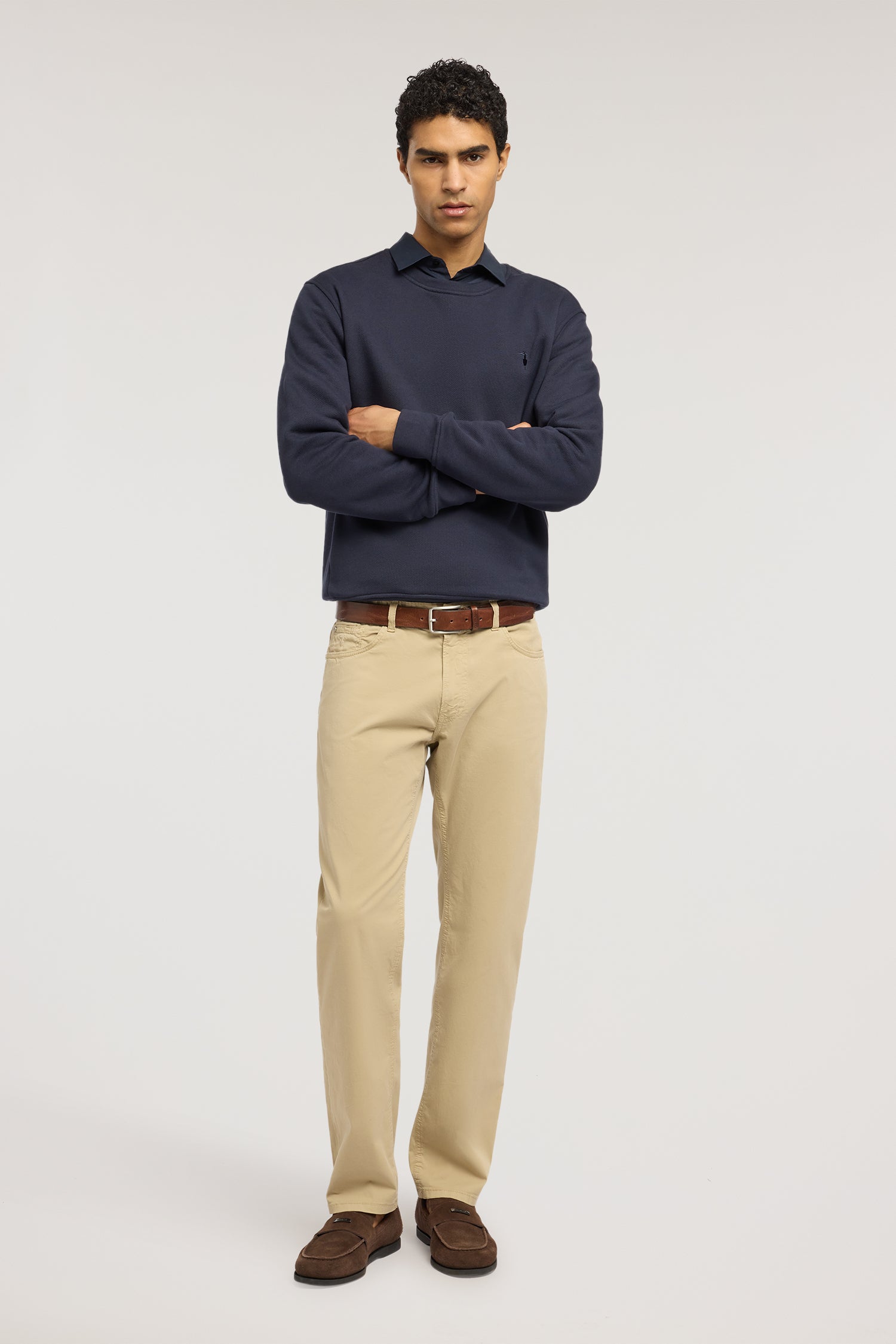 Felpa girocollo in jersey con ricamo 4|3f6f9024fa79a14b7a16f3ffeab9b8cdd15b9f91f6d0b46bc90d363c956a5e57