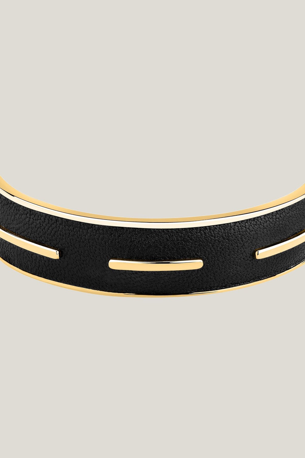 Bracciale in acciaio dorato 2|c31cc6063c7e7e9e5e6978fbf663cb8a3d6baf43a17dcb2852fb321b5b835f8c