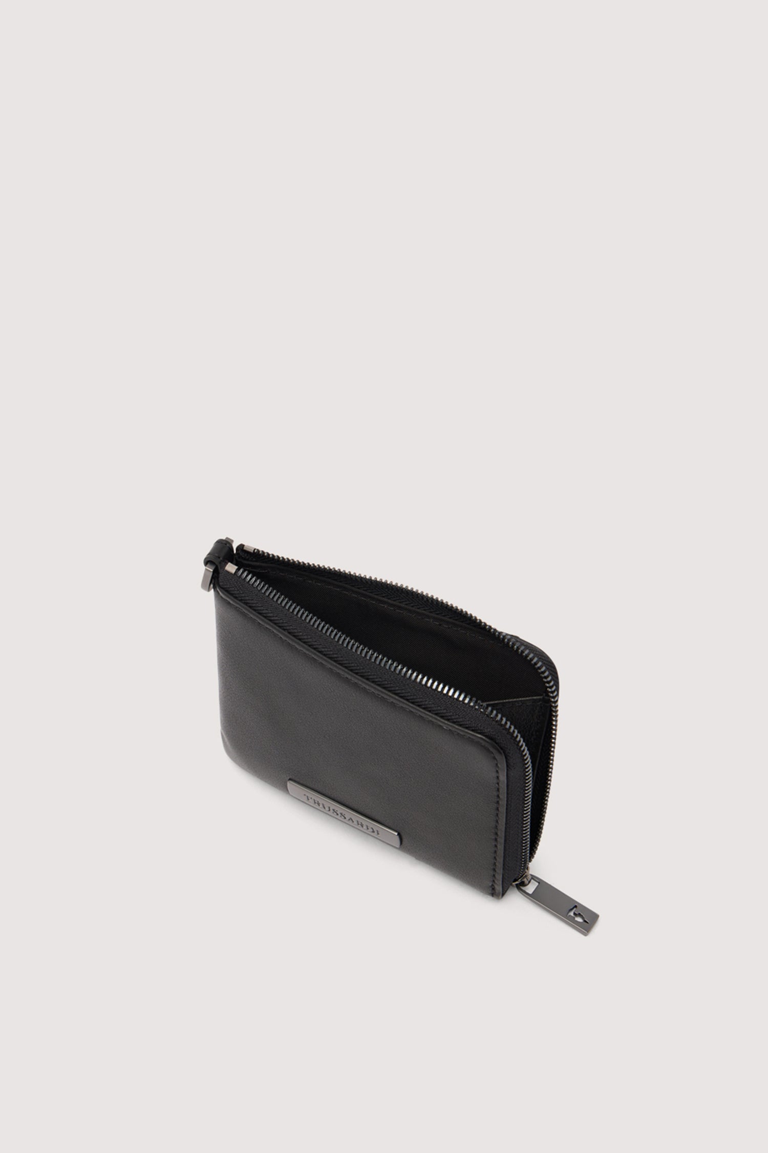 Portacarte Travel con zip e strap in pelle 3|d7242ca158a09c324f35c06c0d439d6e0abd58ed2d43d51e03a3ac6bedb56f56