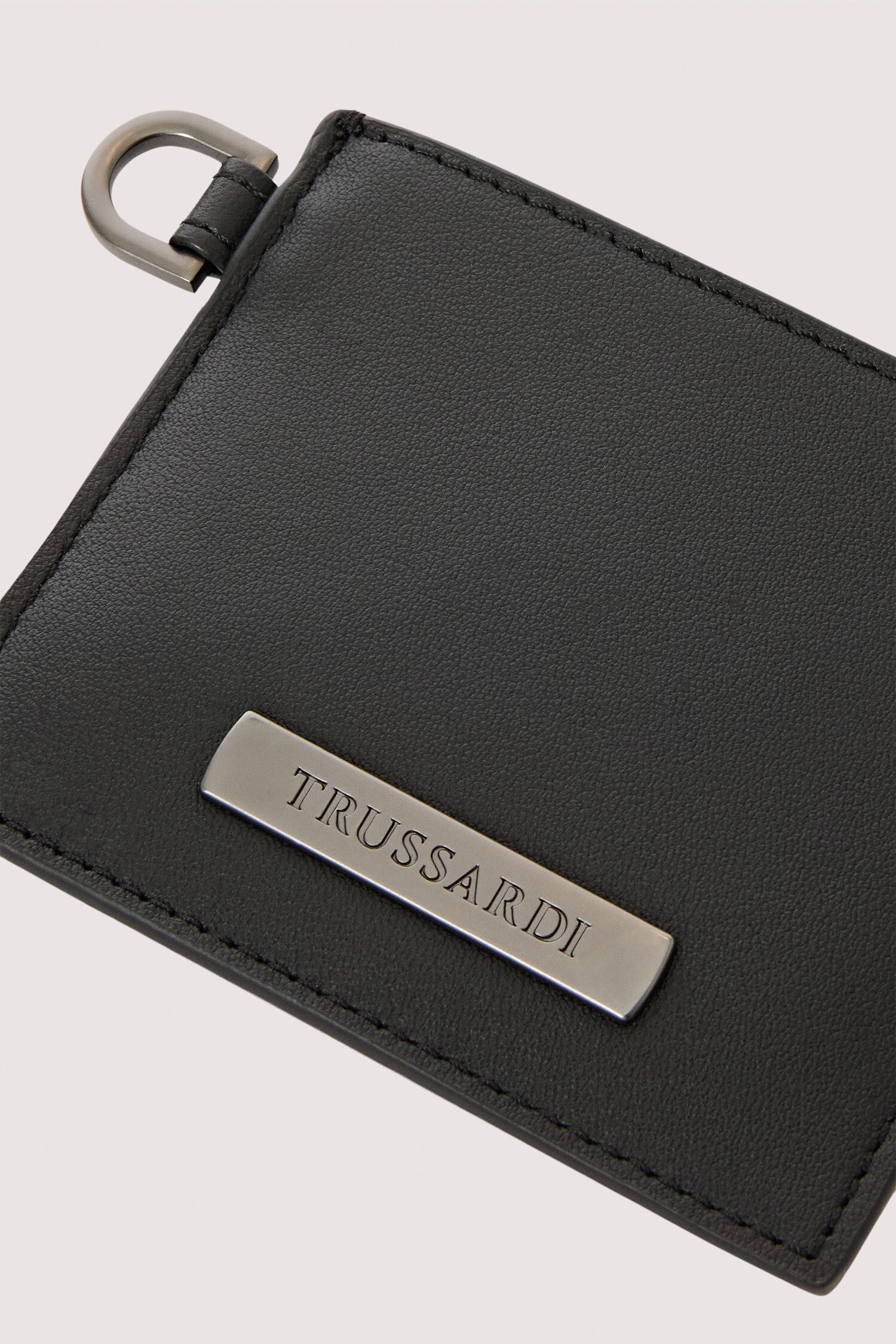 Portacarte Travel in pelle 3|42091e0c34789f2e36abe7d0076b5e53035a932ae77cdb161cd7b0ede6e26919