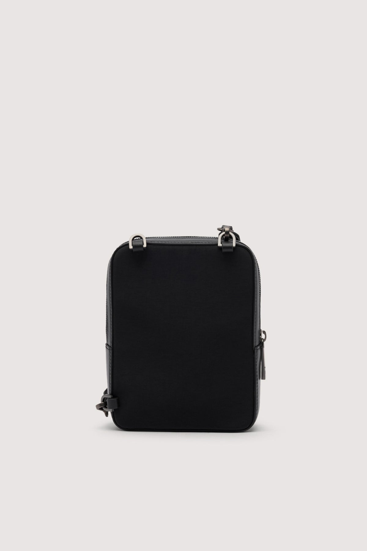 Borsa viaggio Travel piccola in nylon e pelle 3|f5c7928d70838572c0d4133efcb12df247e1ec8a9dbc5b06611117f770c799b7