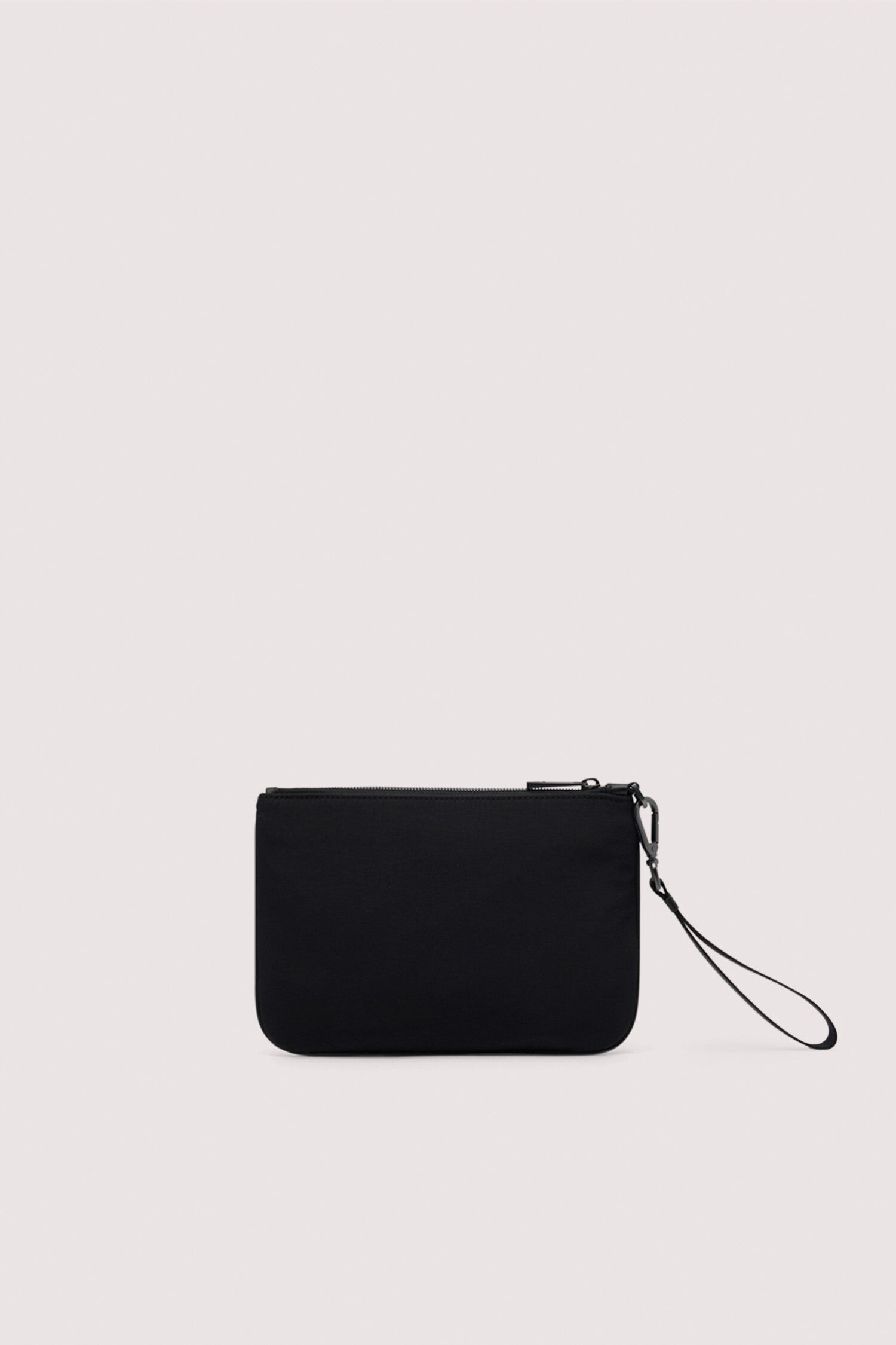 Pochette Travel con zip e polsiera in cuoio 4|08266f07e44c9ee34d9ee4655cc961579fd13b31d50a6a08f3860b0702a8c510