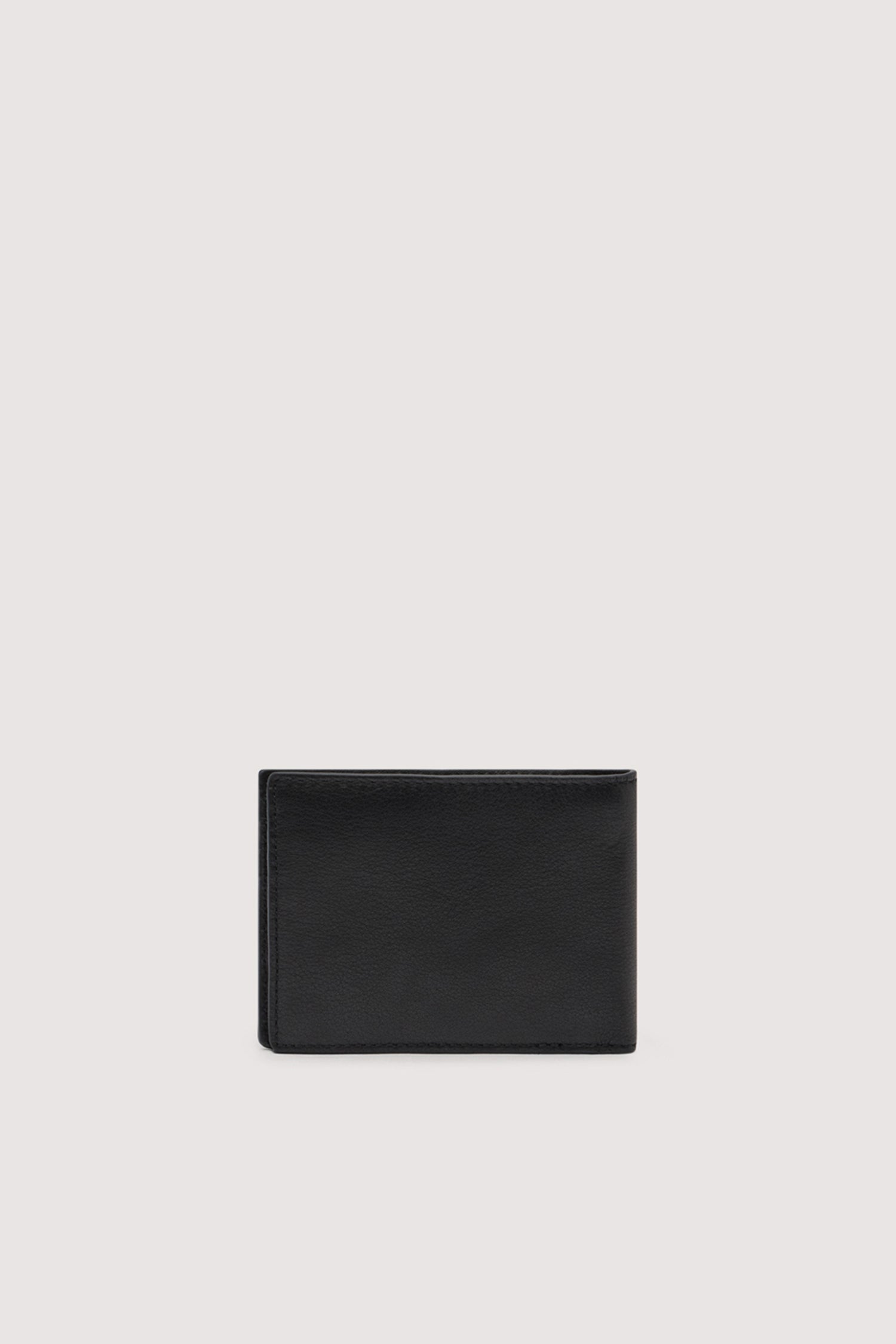 Portafoglio Travel bifold in pelle 2|8904dd9d8e0249549a97129456b723a190f49e97e71767511824fe86470728d5