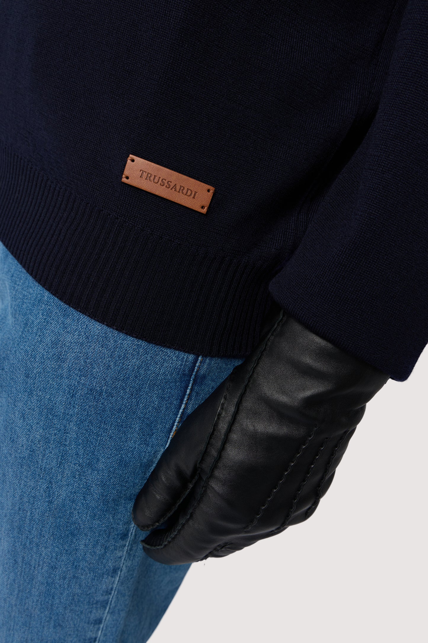 Maglia girocollo in pura lana 3|a5247f32b014ca0bd8862dbc11a1351022c927dc2f3c91637d7f4d0fca41dce4