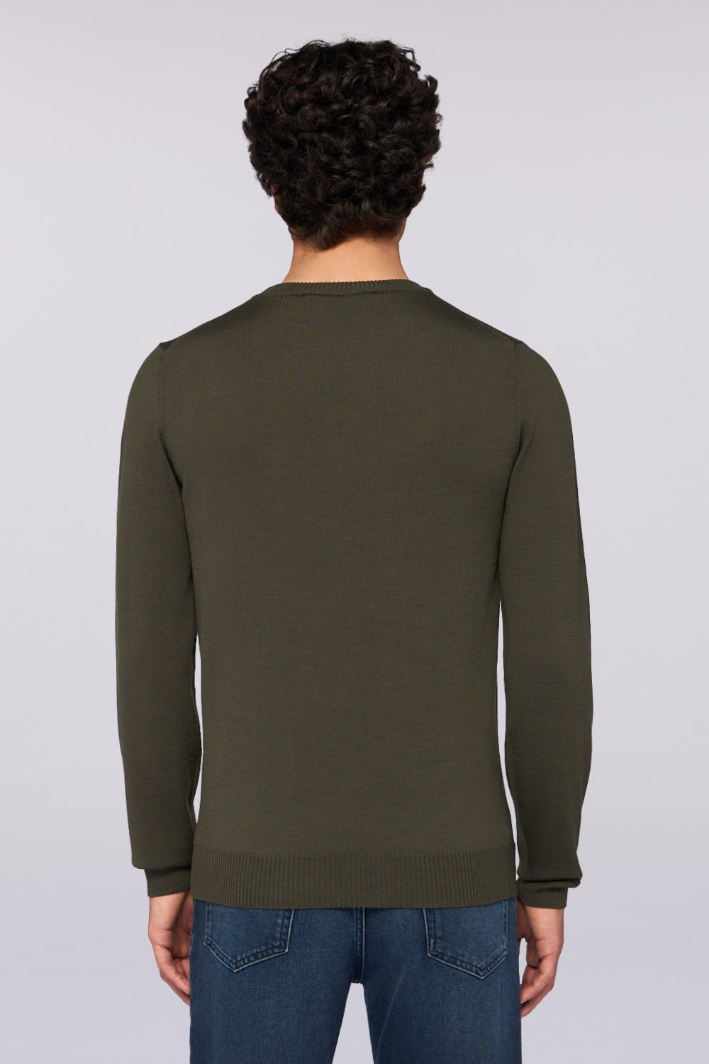 Maglia girocollo in pura lana 2|e0ba1fbdf64512a13c0068bf740c33693efd7b377e60f78466bb25099fcf18bf