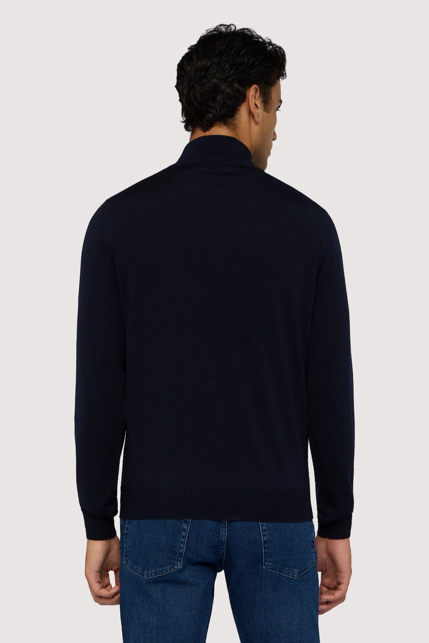 Pullover in pura lana con zip 2|dc9f412edf38e16c88a6490f0ee822ef4fe33b1d82d248f94d3b2a0f258f914d