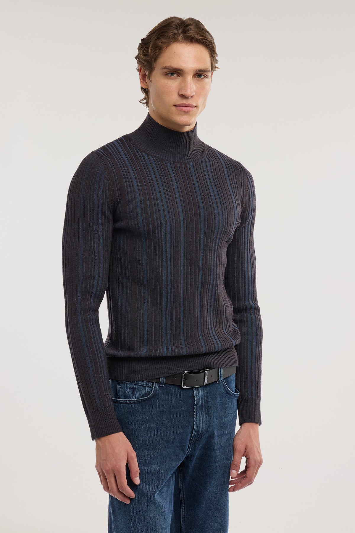 Maglia lupetto a coste vanisé in pura lana 1|a5a7d22cb7f3caa23e8e27935d2f7ffc3868210ade457e0588520ae52dde0206