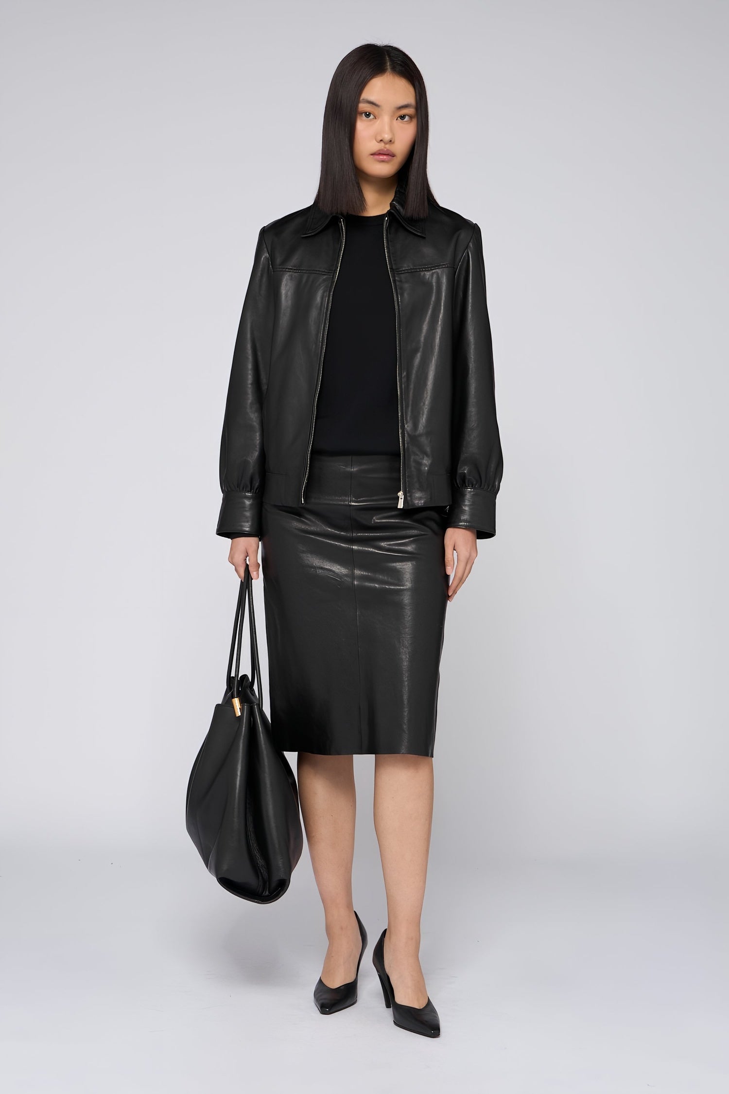 Maglia girocollo in pura lana 4|1b16d80d48ad62d497b5c6664fc8ac21d714c6df8c4f1a3f4dd2c069cf3106d4