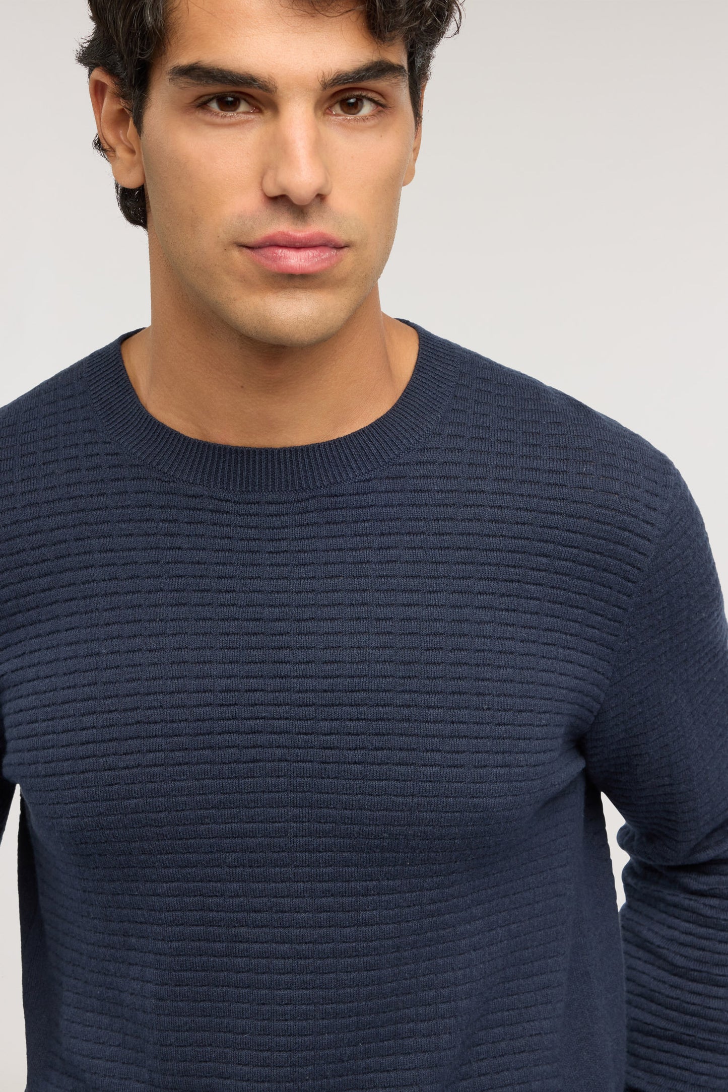 Maglia girocollo in misto lana a punto mattoncino 4|0ba1b95958fe3ceb74aff96a2ac6b18de345682f44d60302484b94b5c8780923