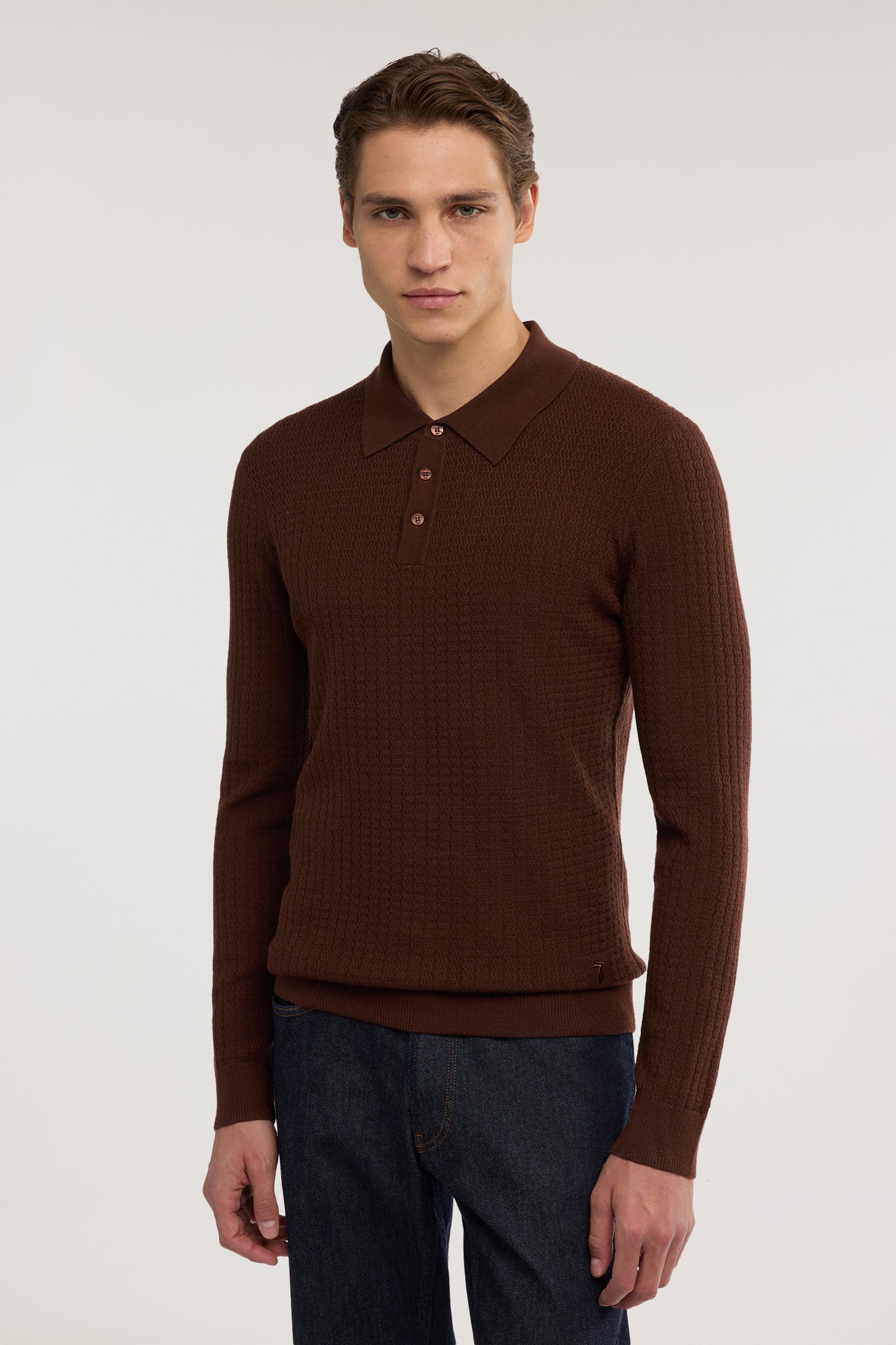 Polo in maglia punto onda in pura lana 1|ee1fdf1a0a712f879ddbc59b1064efef23ddec92bf376b6b8ca272eeba976cf1