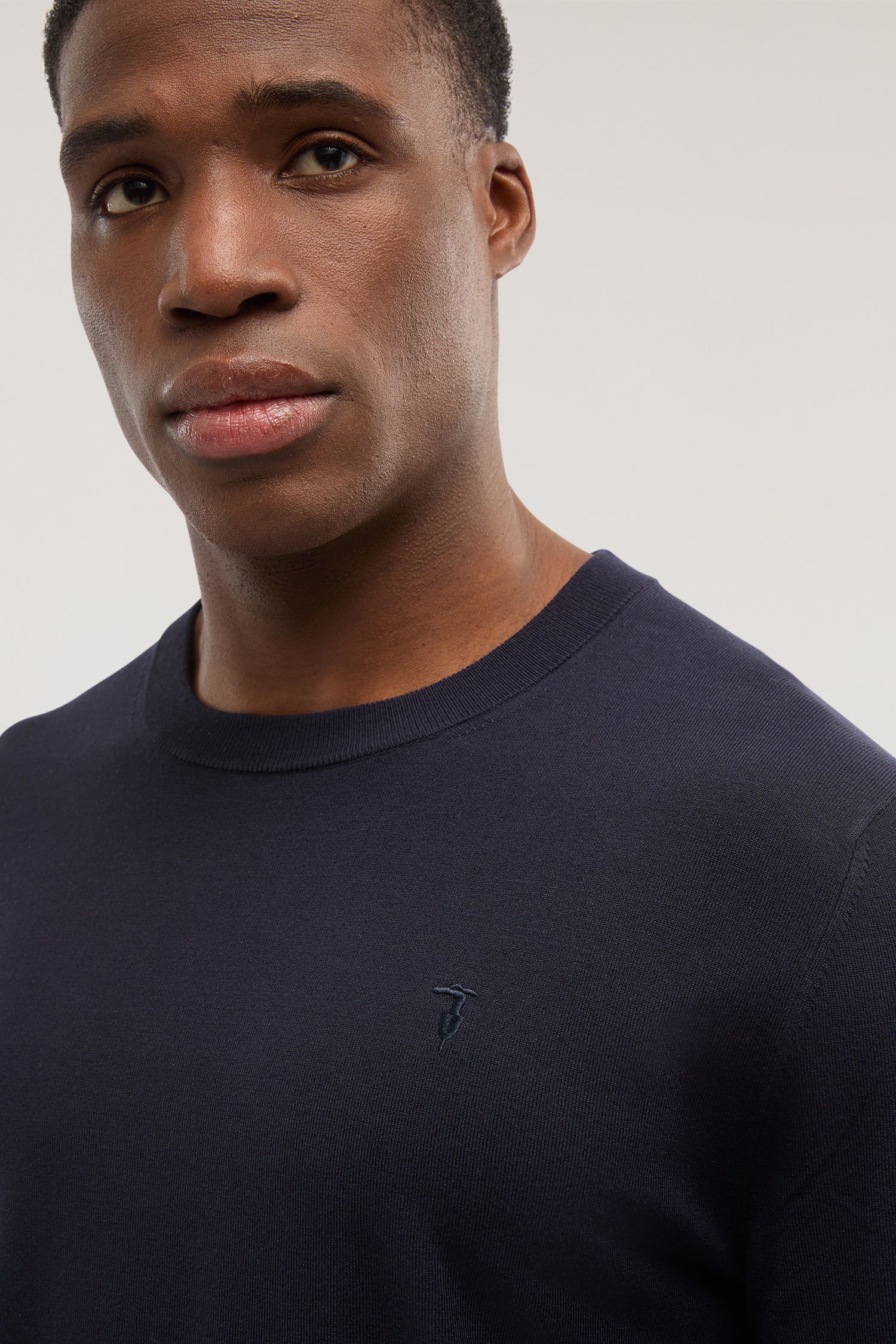 Maglia girocollo in misto viscosa 2|6b641780722085c334b5dc7b18155b356ff9e7a81e64fc85a32643964b18d022