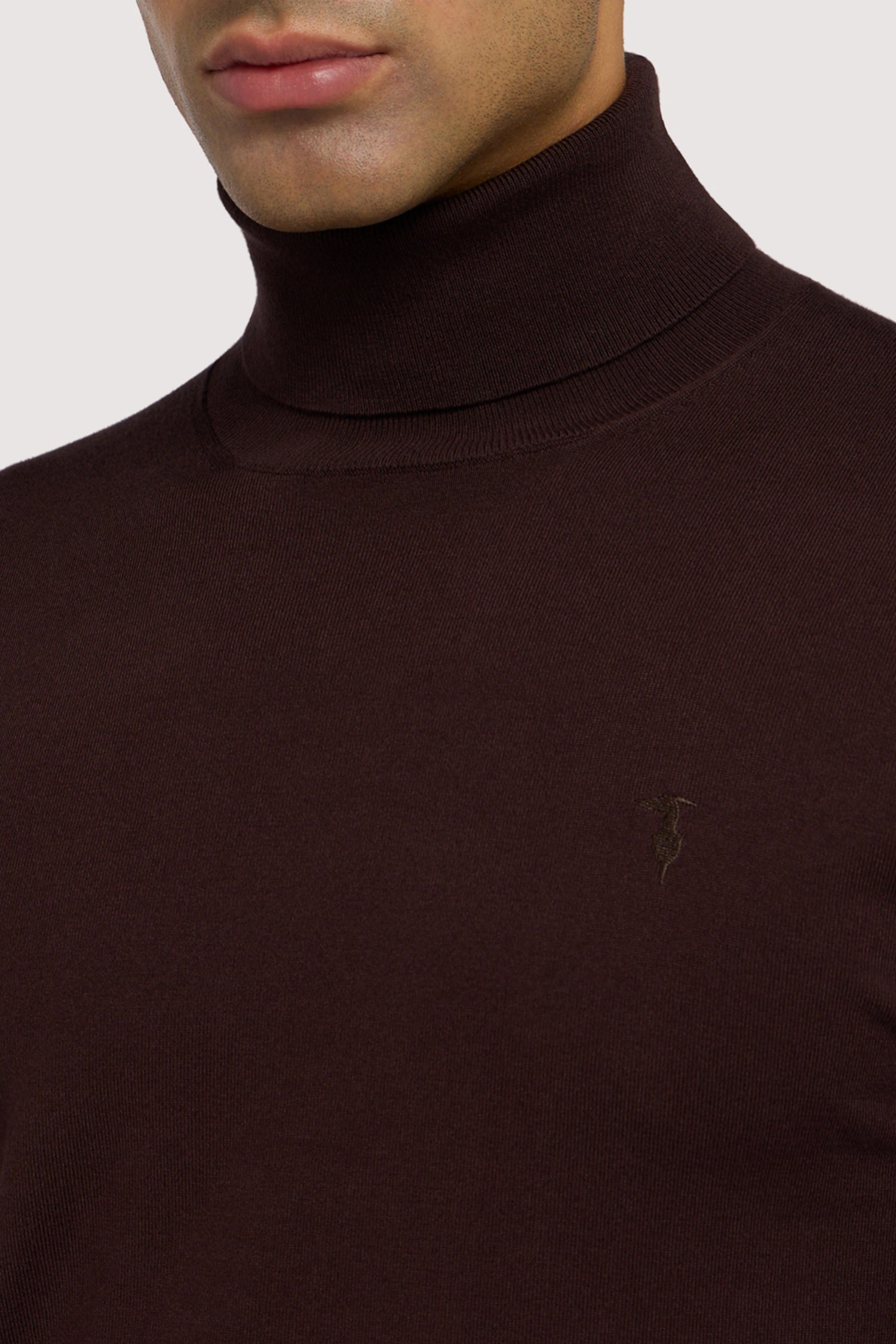 Maglia dolcevita in viscosa stretch 3|26f6d4c68600debc2f92c2a9b5d3b9494654dc5ed043dfadbfcaabfeb3d83622