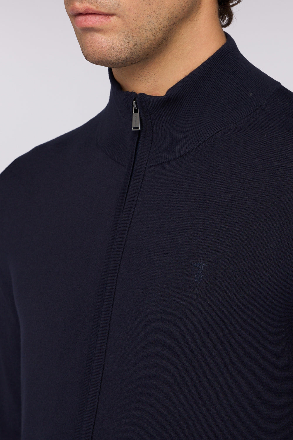 Cardigan con zip in viscosa stretch 3|3eff93e253433da42ca73fecff566c16fd38a4d54415a32d8ccf910b21bdaca7