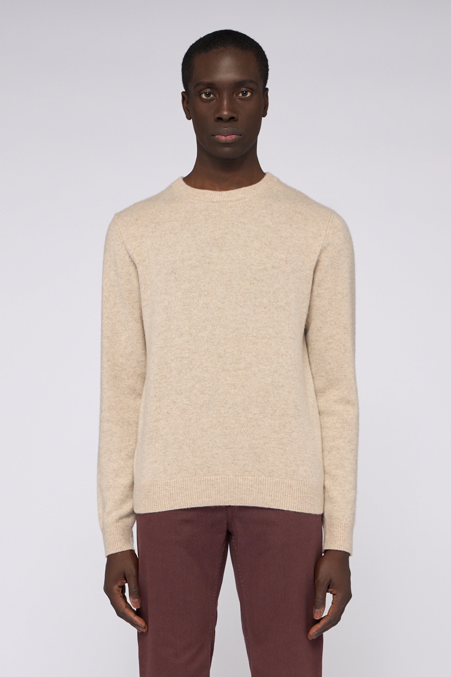 Maglia girocollo in puro cashmere 1|1aafe0d2b27f2ad6b30f5d3cc5e045705ac5ce2d620ee8977cbf67419e2bb430