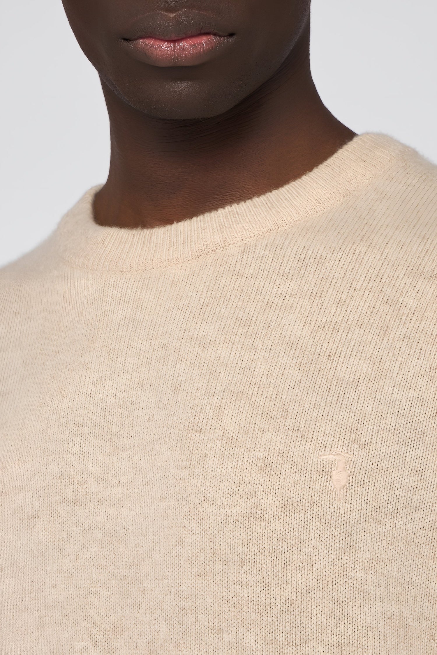 Maglia girocollo in puro cashmere 3|719c01f7ff265577c28068c5e99c79e145c808d1c3f6760462457b67c9acf9ff