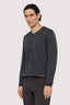 Maglia con scollo a V in pura lana 1