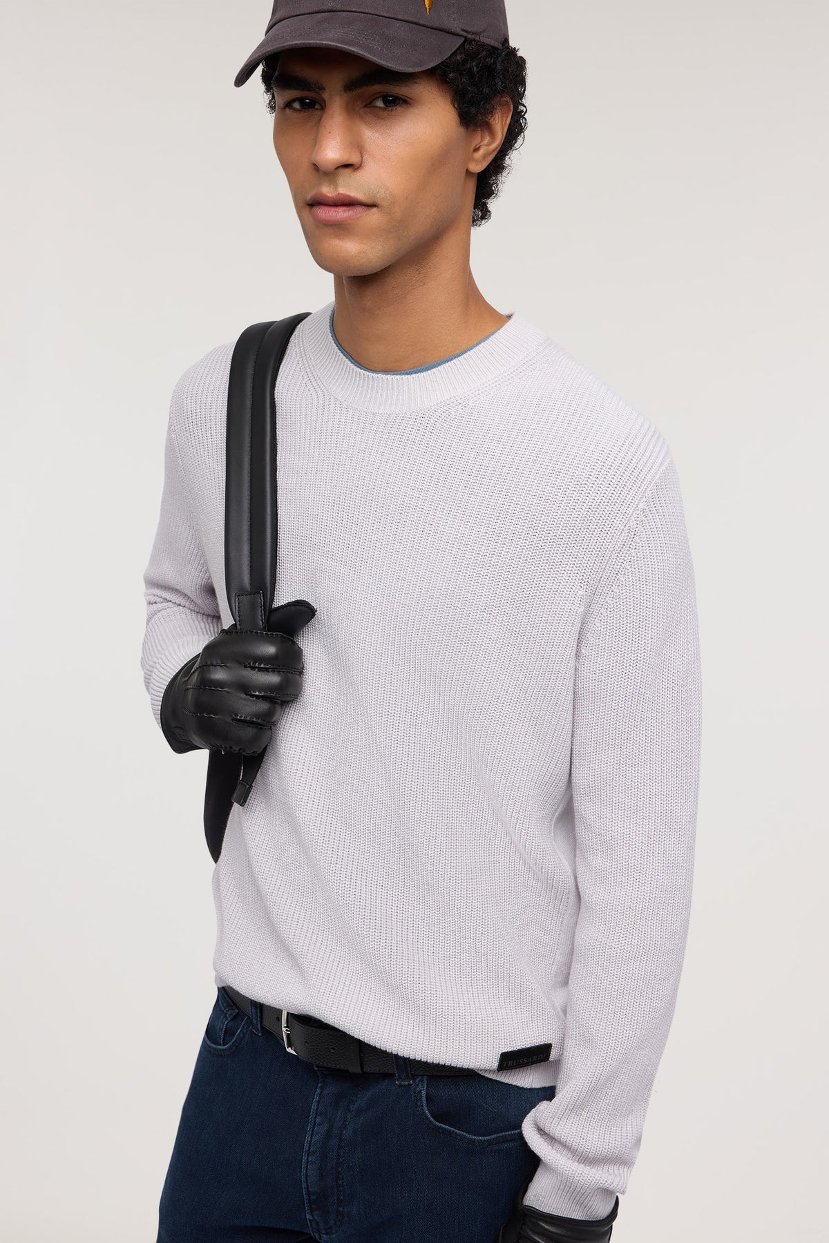 Maglia girocollo a coste in misto cashmere 2|5f5c2b236b260f71b7c370a2fcd3d602c49f018dc7dbc5e4313f8110277d5c4d