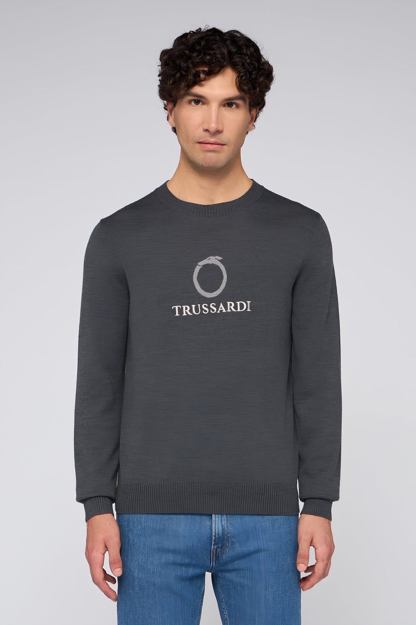 Crew neck jumper in wool blend with jacquard pattern