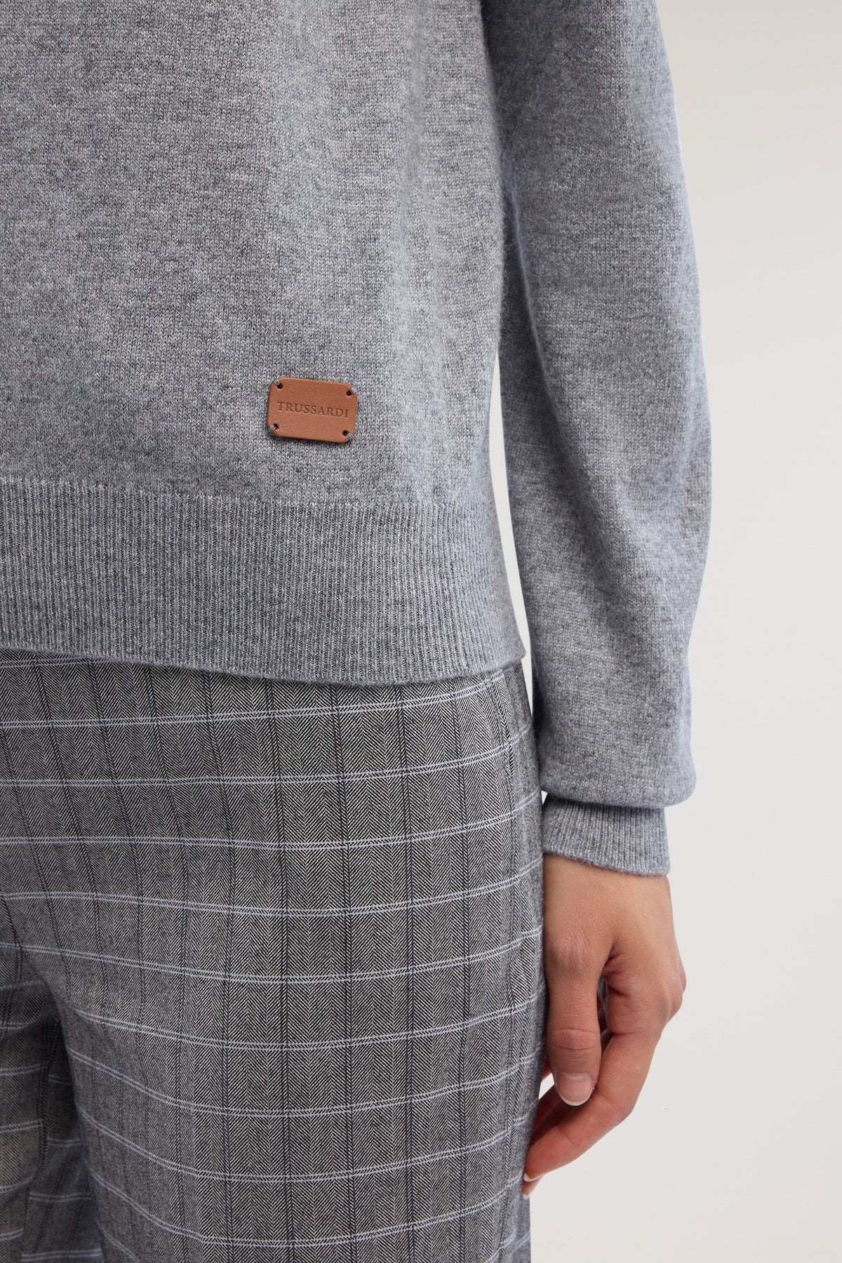Maglia girocollo in cashmere made in Italy   3|4e67fd972825199c38930d6514c9c093b6d7053629756e373bb920704d0ea96b