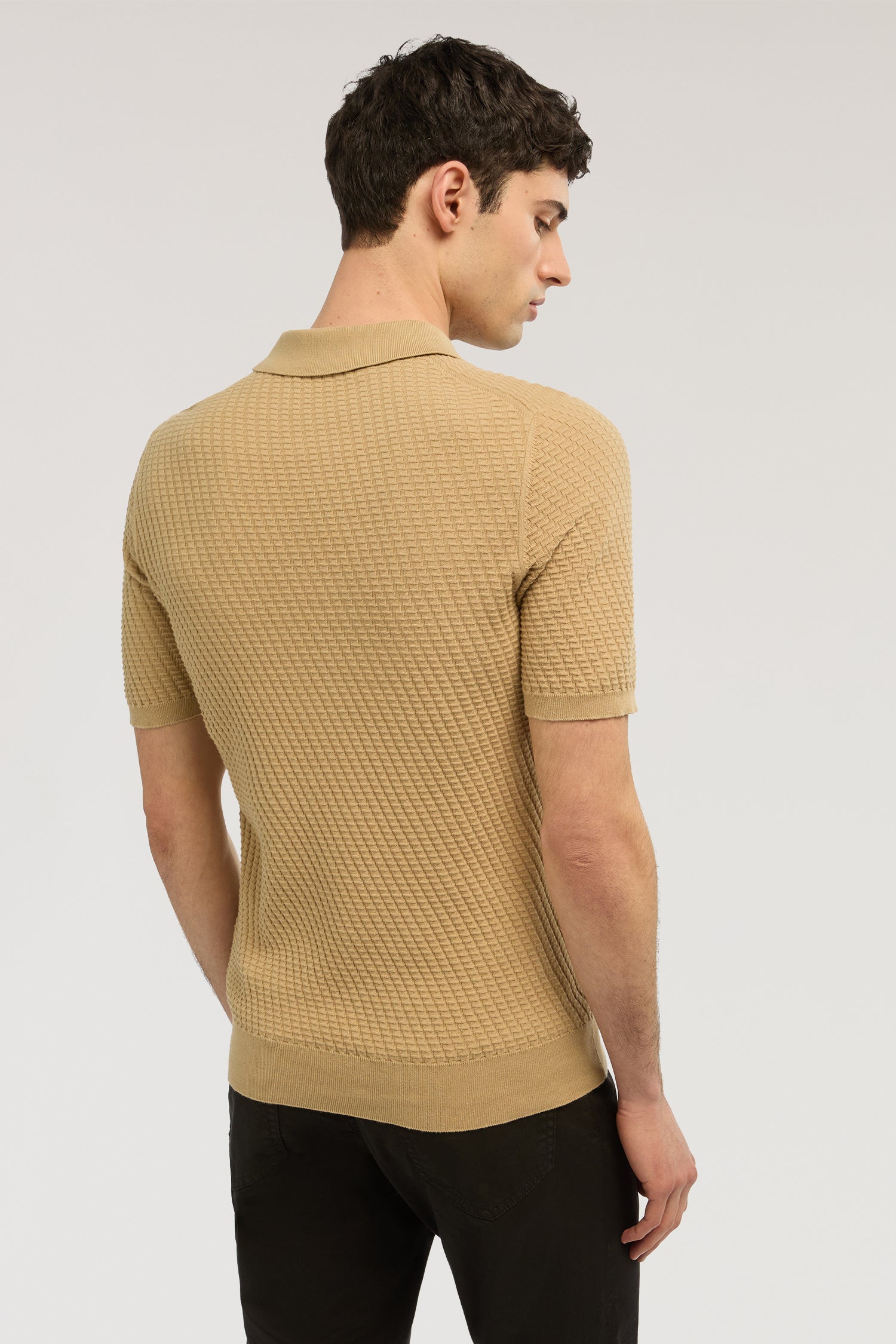 Polo in cotone tridimensionale 3|a4f66fd9a6acf5660cb831ffa77075bd6f3be346d8af43b53a15b94a91c1f571