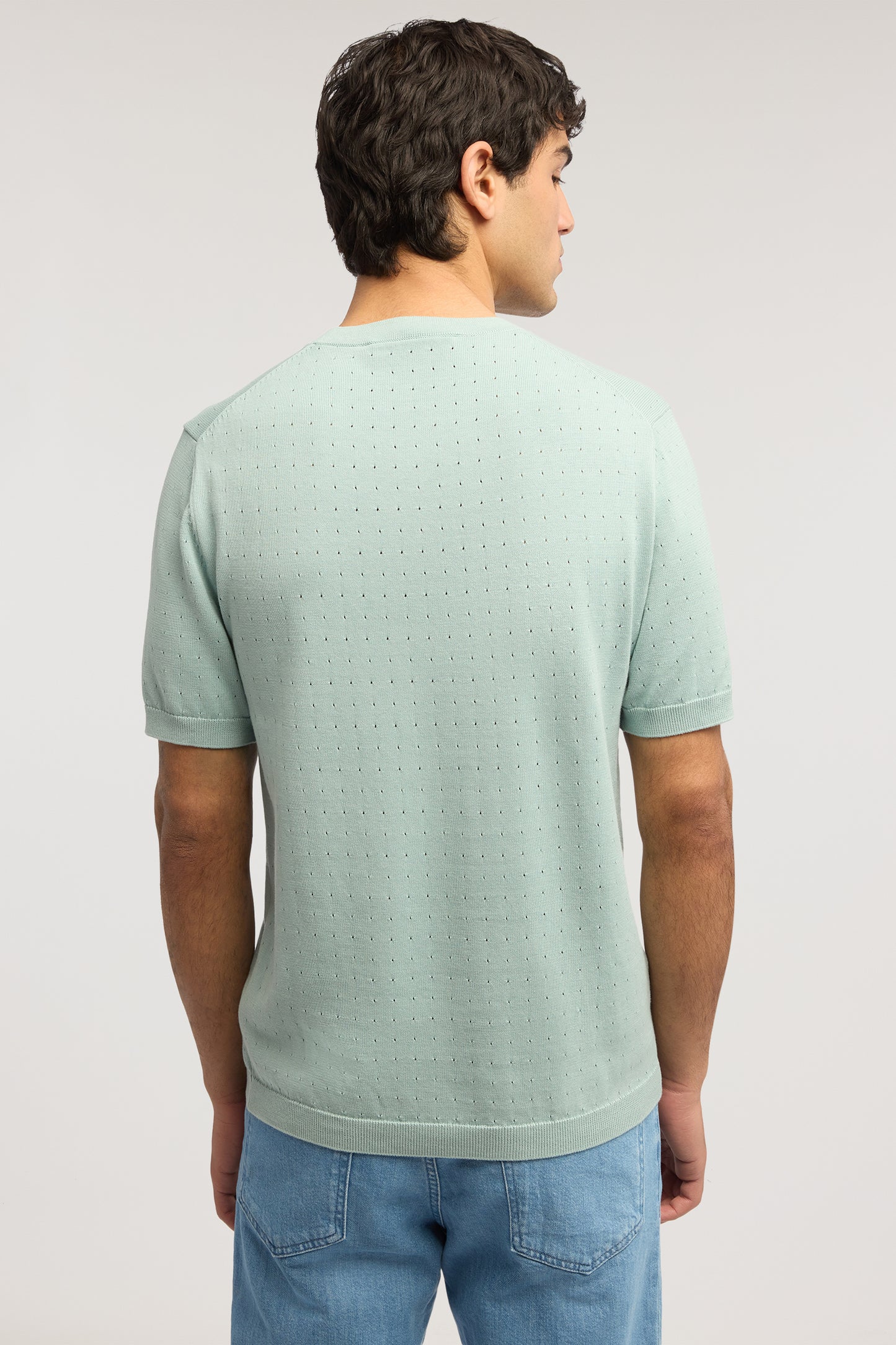 Maglia a maniche corte effetto punzonato in cotone 3|c1fe17db18b50ce995b30f0bacd313cbd4b6537242e5a0b205d2b00edc294b1e
