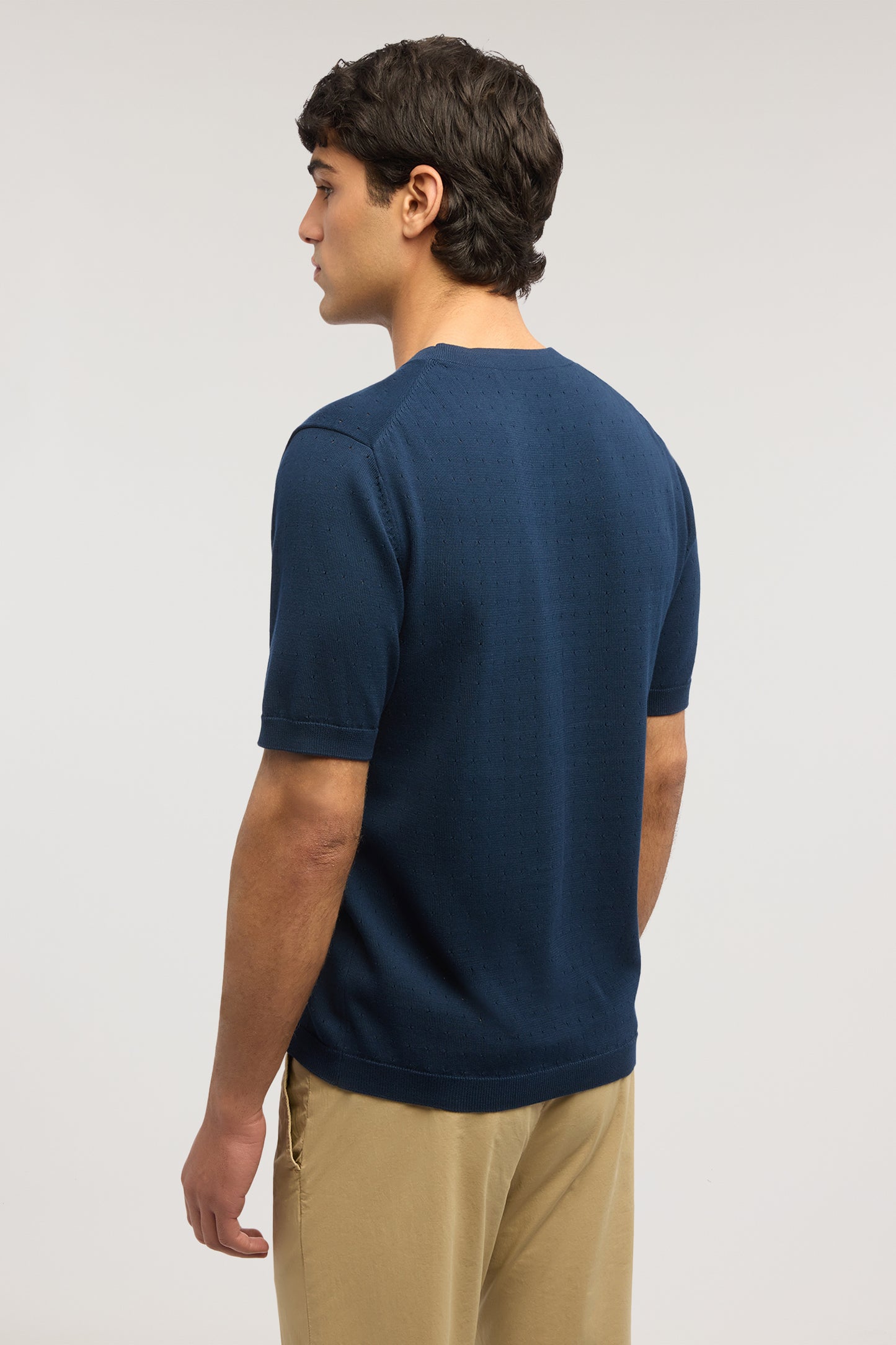 Maglia a maniche corte effetto punzonato in cotone 3|f5c15c50ac85373907e17eb05f29e1caffe5b7713c23616d85c702170333b894