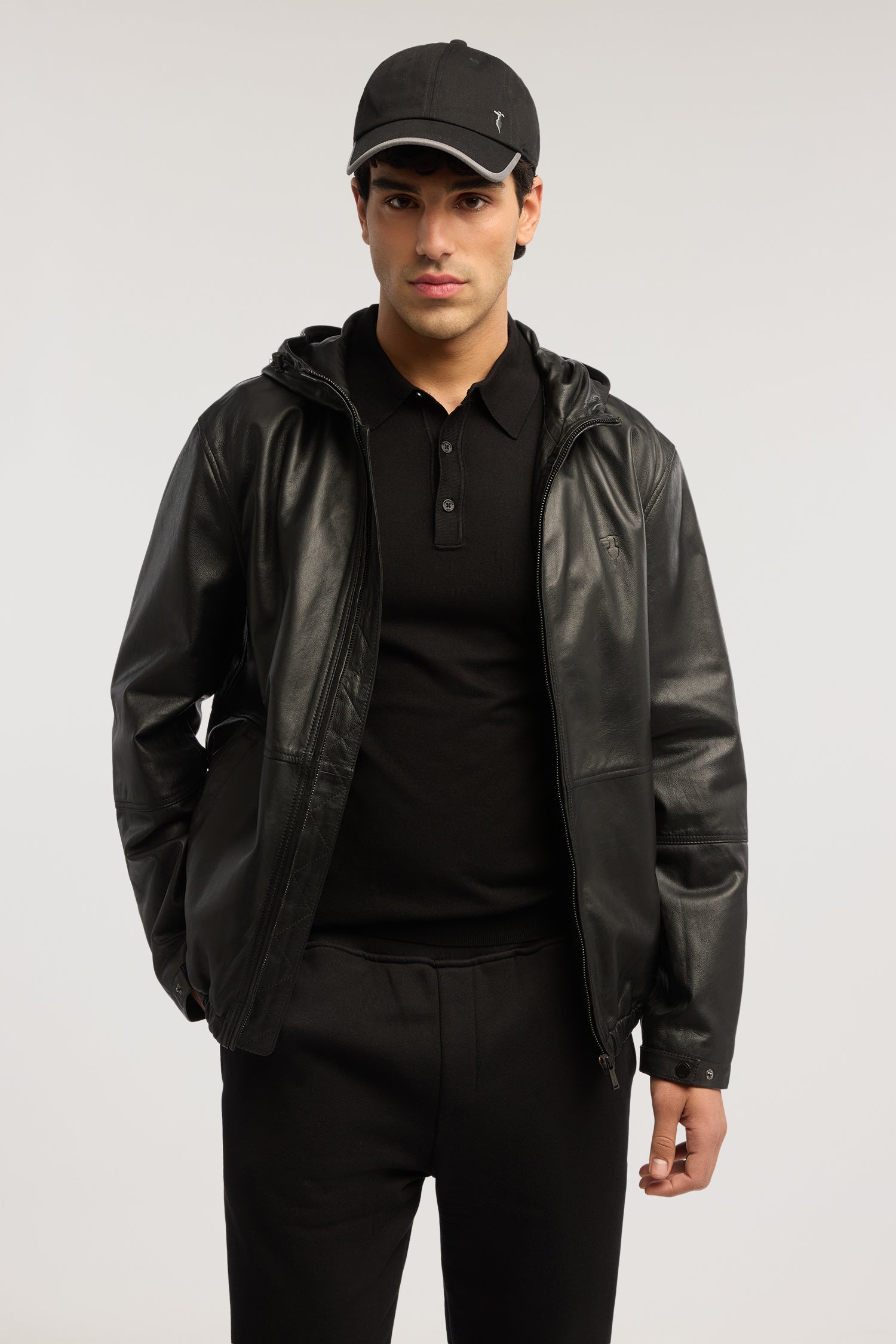 Polo a maniche corte in misto viscosa 1|bc46fa1797d29fab9d21dc8a628e39dcd915b142534f1bd1f4d2a09dccb96fdf