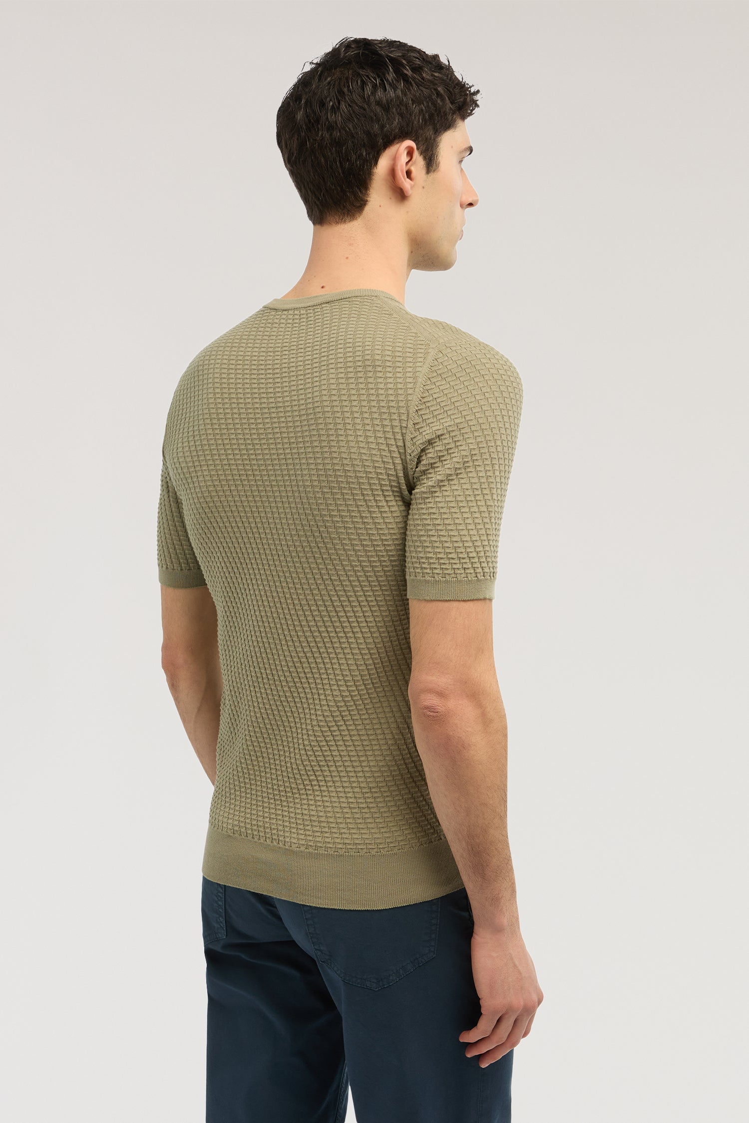 Maglia a manica corta in cotone tridimensionale 5|a9351062c090b03ab59a4d4f337ff17e0f024933ff9c235d3c9c6dd350e61b4b