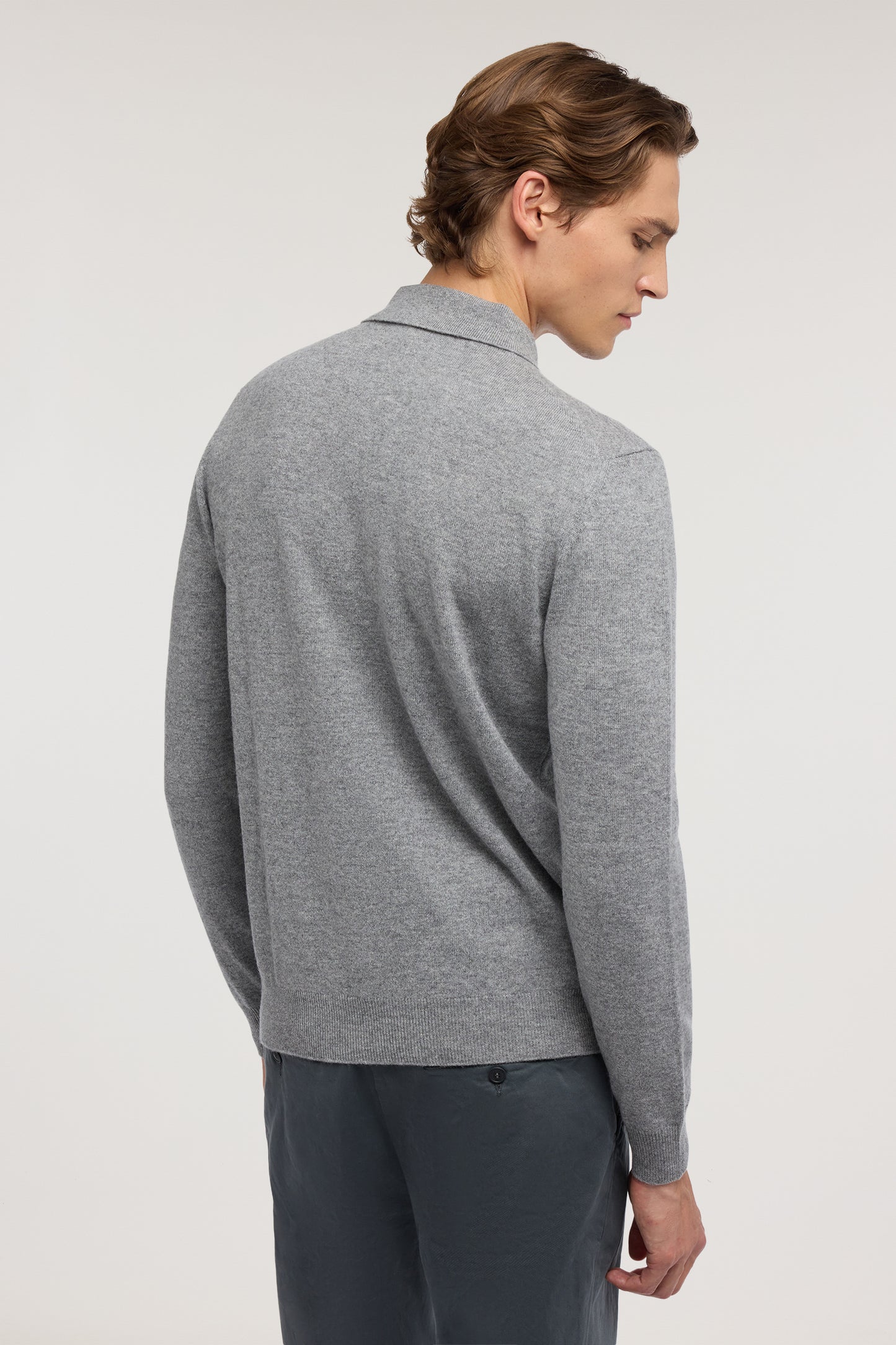 Polo a maniche lunghe in cashmere 5|16b73a73645b162c42957566b62effe77d5fe820746dbf4d3b68927168506656