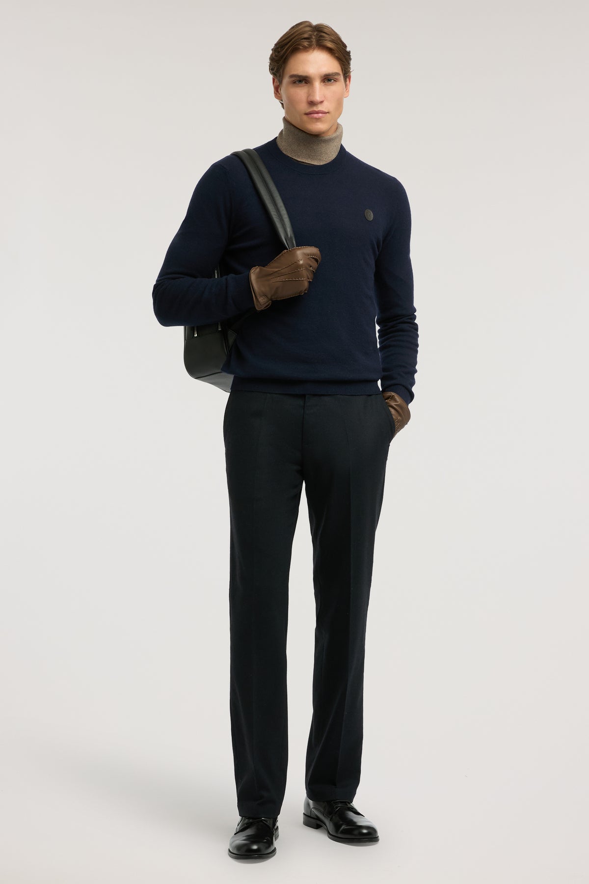 Maglia girocollo in misto cashmere 4|109c4eafcb45446a1cda321576db427987ed6a67f848227aec43f5afa77647b0