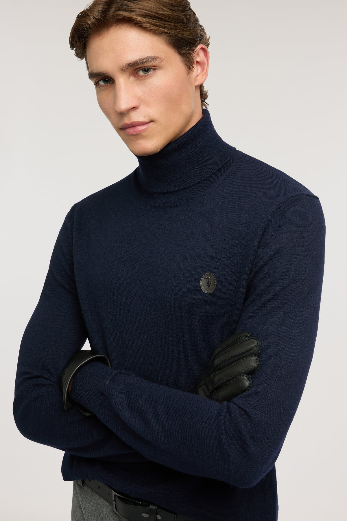 Dolcevita regular fit con patch in misto cashmere 1|9191f38e202f6fe44bd2c8e3e48b058a048d210d13a5db0ab52320cd46f48352