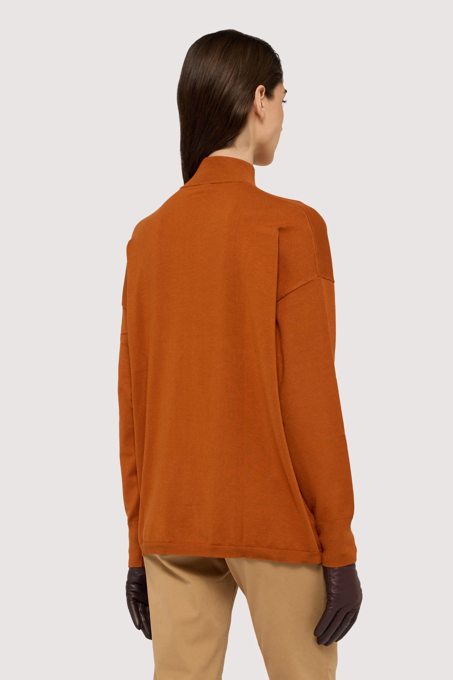 Maglia a collo alto in viscosa rasata 2|12058490e33d880a180805b2ac074384546c539644c50b000673caa47856dc15