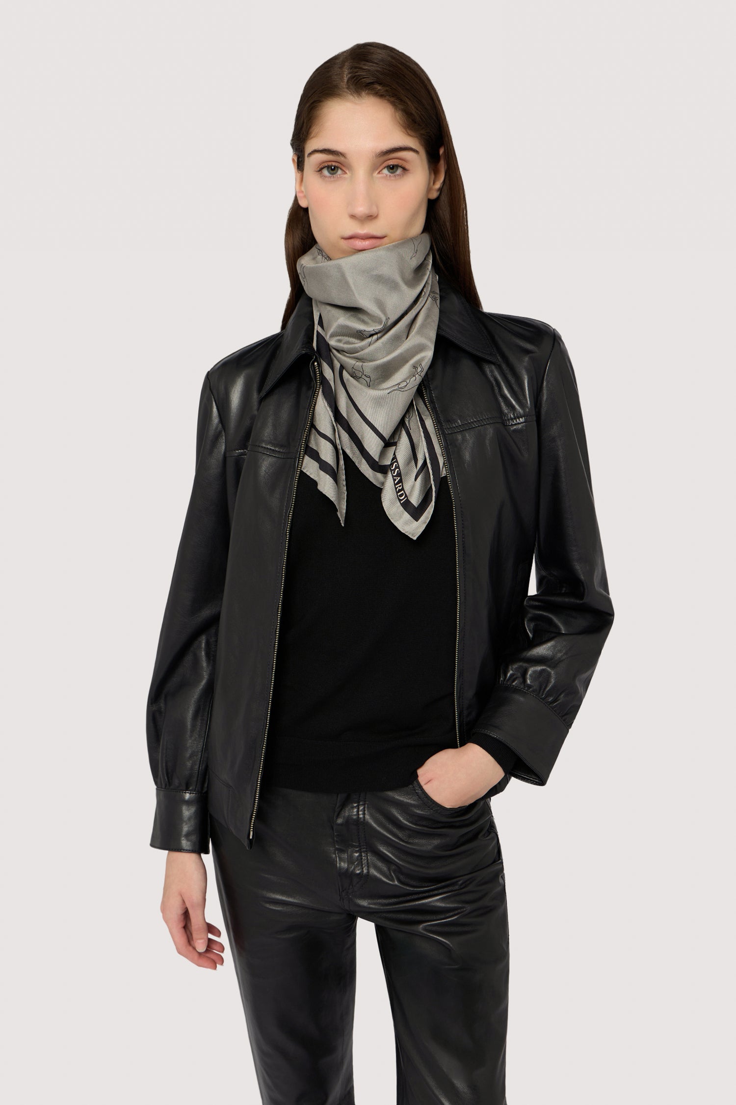 Maglia girocollo in misto viscosa 4|f89851d0d4dcf9d1ecb6f9d7fd95b0103b7401fcdf7538e8df8ad96b33729543