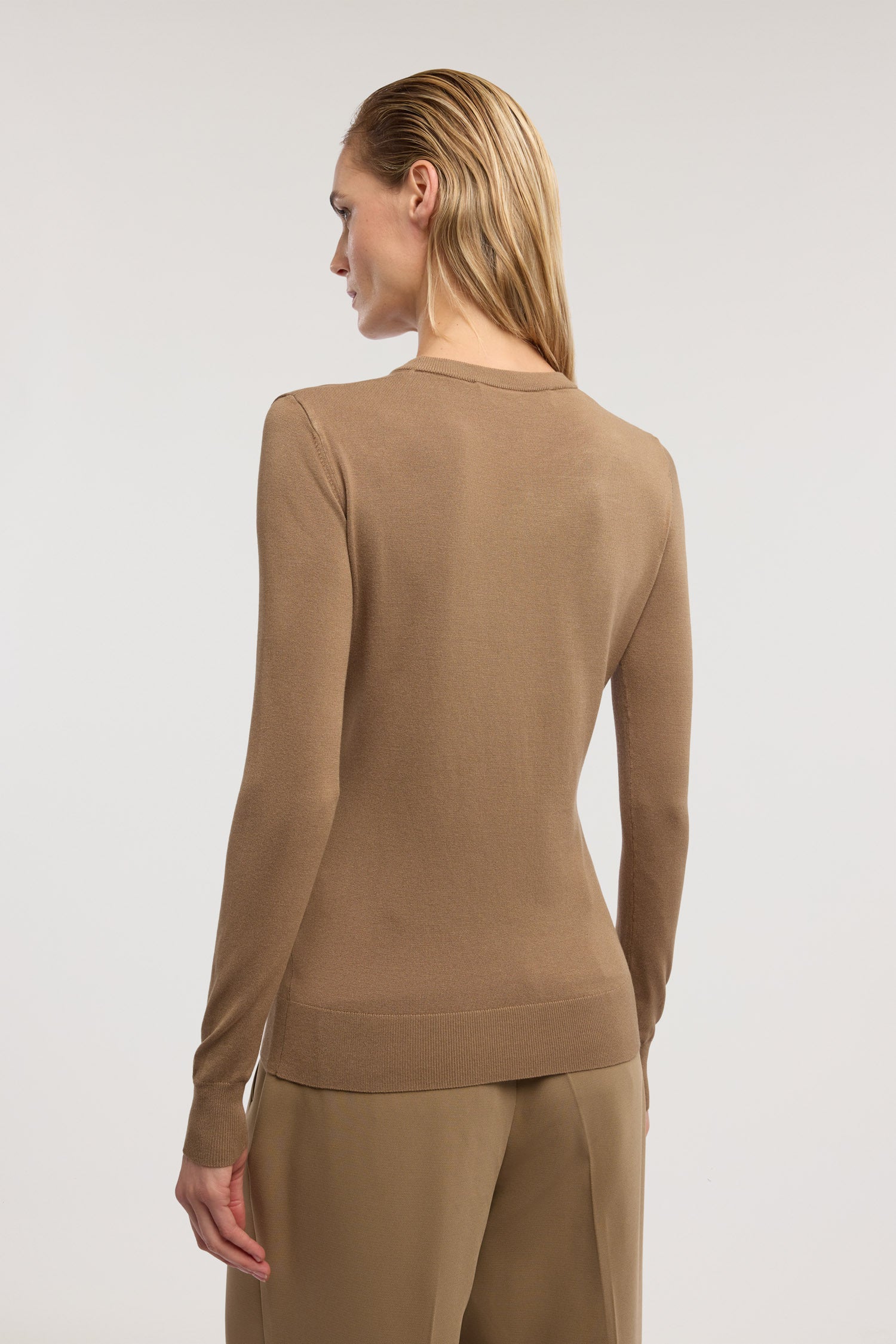 Maglia girocollo in misto viscosa 3|e799c6b8136f5061ca5b244df82268066a9b8d400acc3eae9d75c12b822f354f