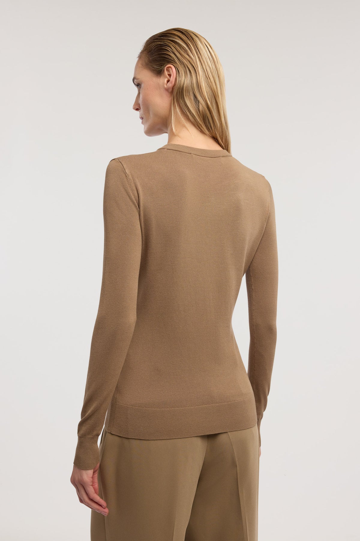 Maglia girocollo in misto viscosa 2|e799c6b8136f5061ca5b244df82268066a9b8d400acc3eae9d75c12b822f354f