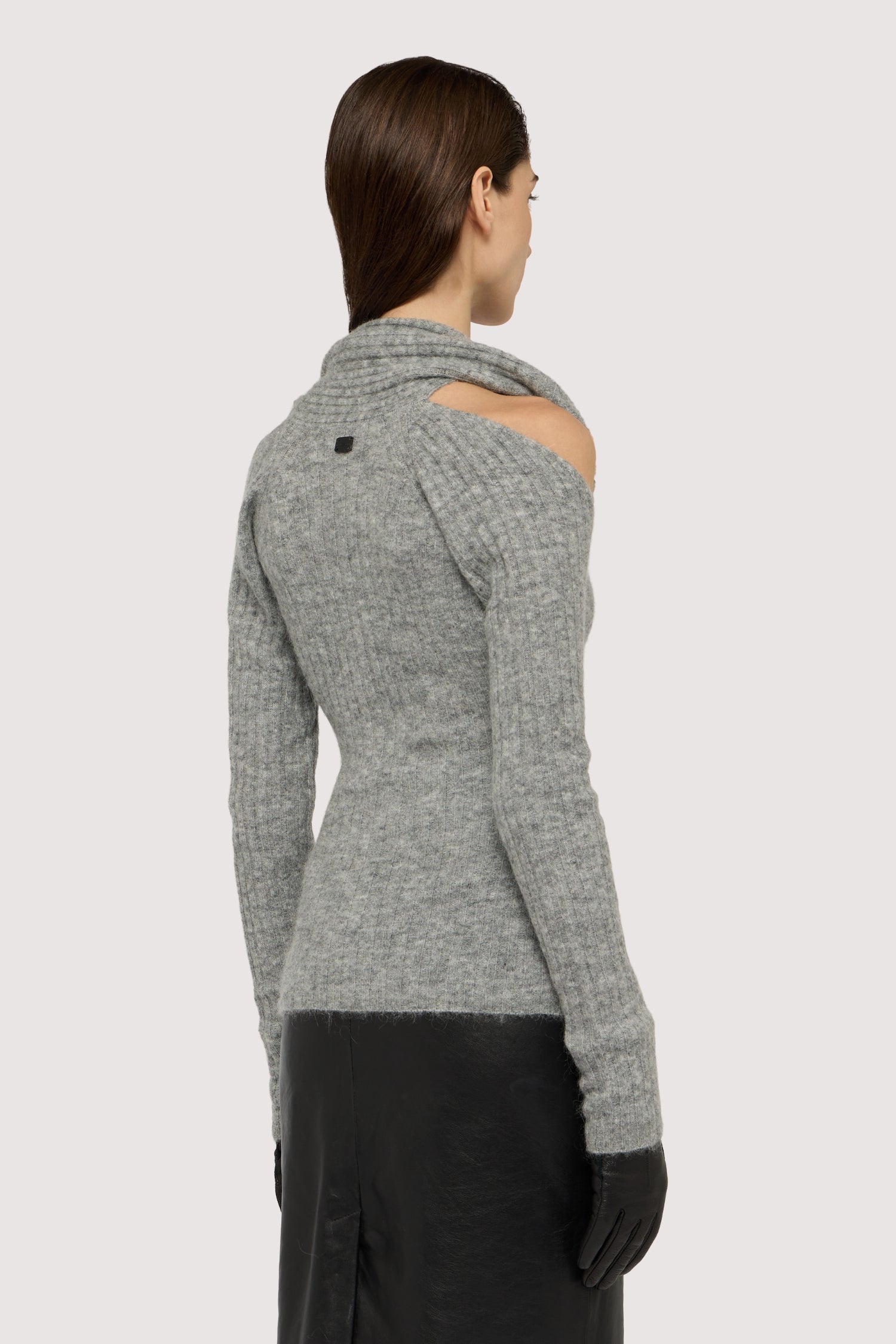 Maglia incrociata in misto mohair a coste 2|48f0fdcbaa8011e554d6420fec5378d7d9b18317aeabba569550be952ecfb3aa