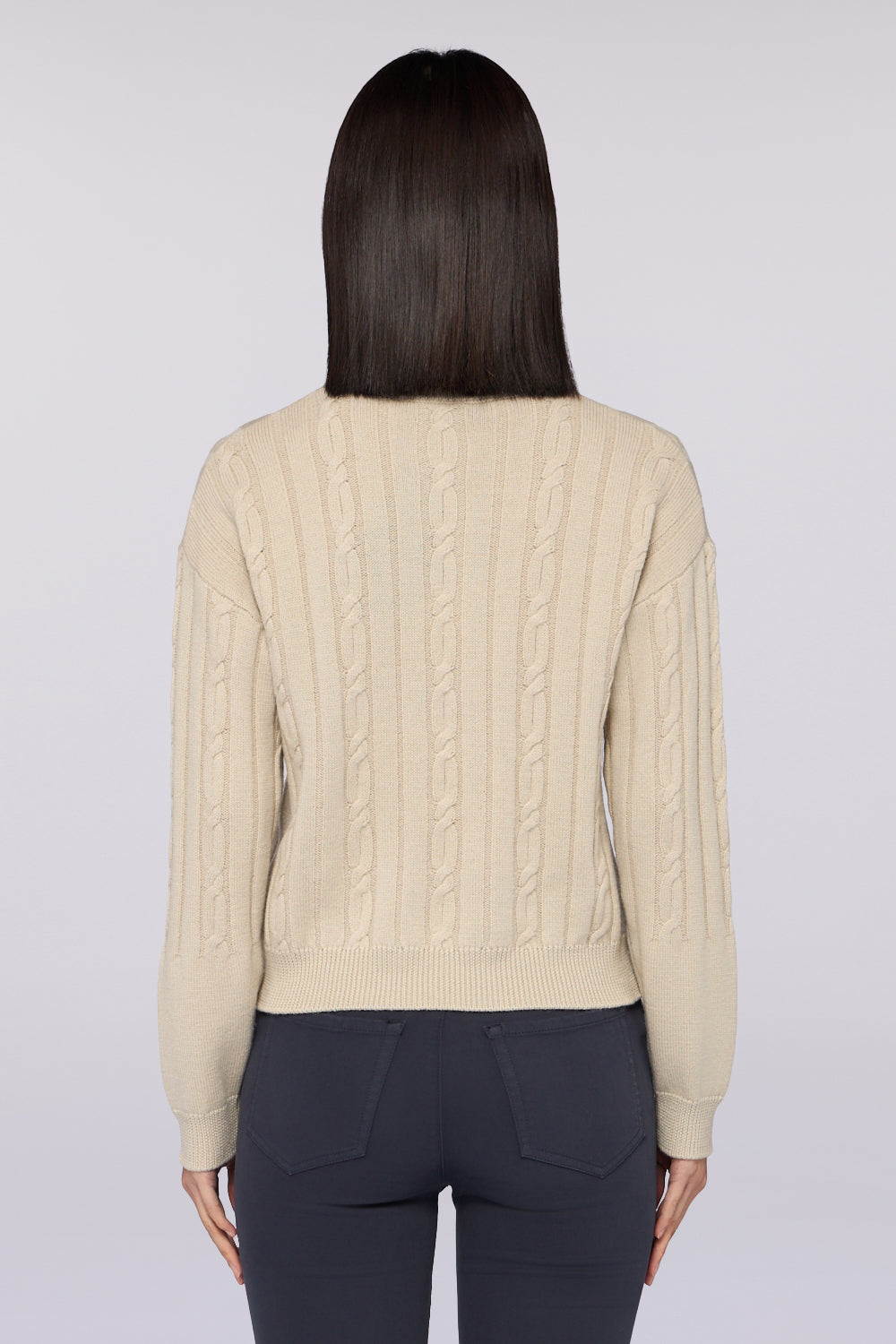 Maglia in lana con lavorazione a trecce 2|ca62f458cd454f0ca000d725ecde3cf5f8600c634c96f6399b43004bf29a5fc8