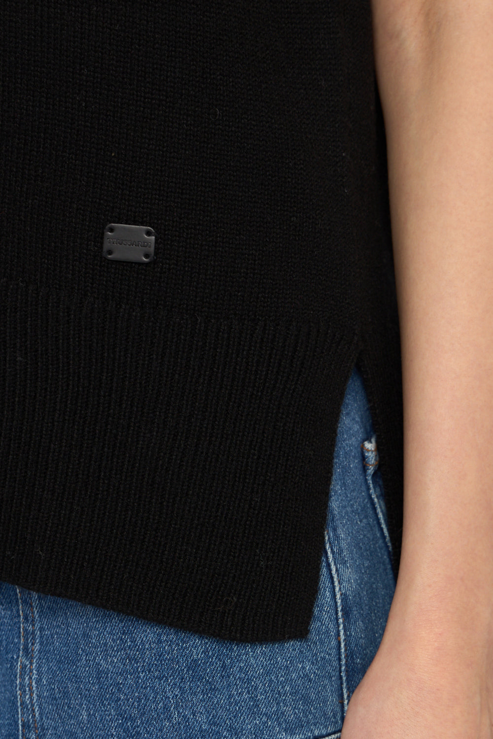 Maglia a collo alto senza maniche in misto lana 3|020ade5c01d57f2b8e65a83c8060f4ed4eeaec425c06b0fd704061d660c45eeb